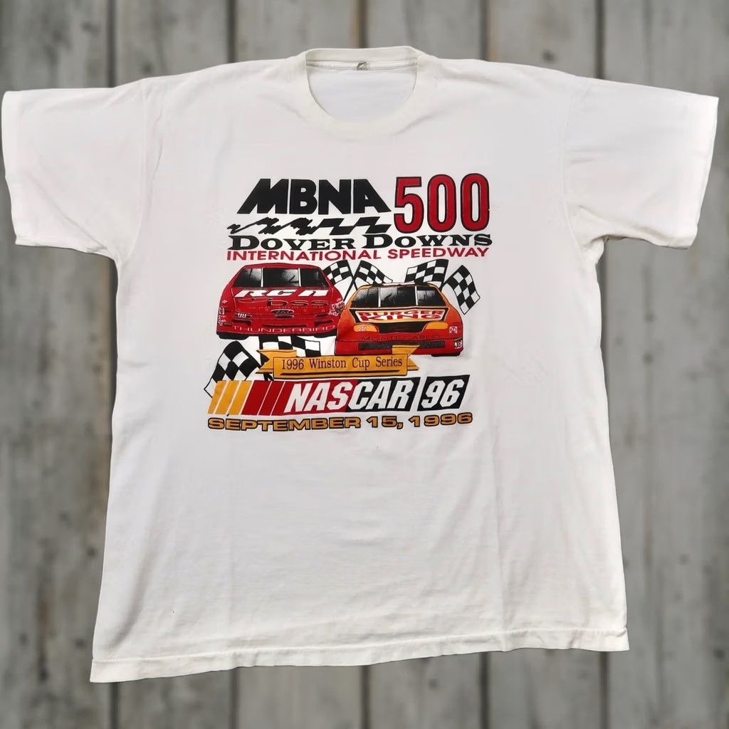 Vintage VINTAGE 1996 NASCAR MBNA 500 Dover Downs T-Shirt Mens XL White Screen Stars 90s Size US XL / EU 56 / 4 - 1 Thumbnail