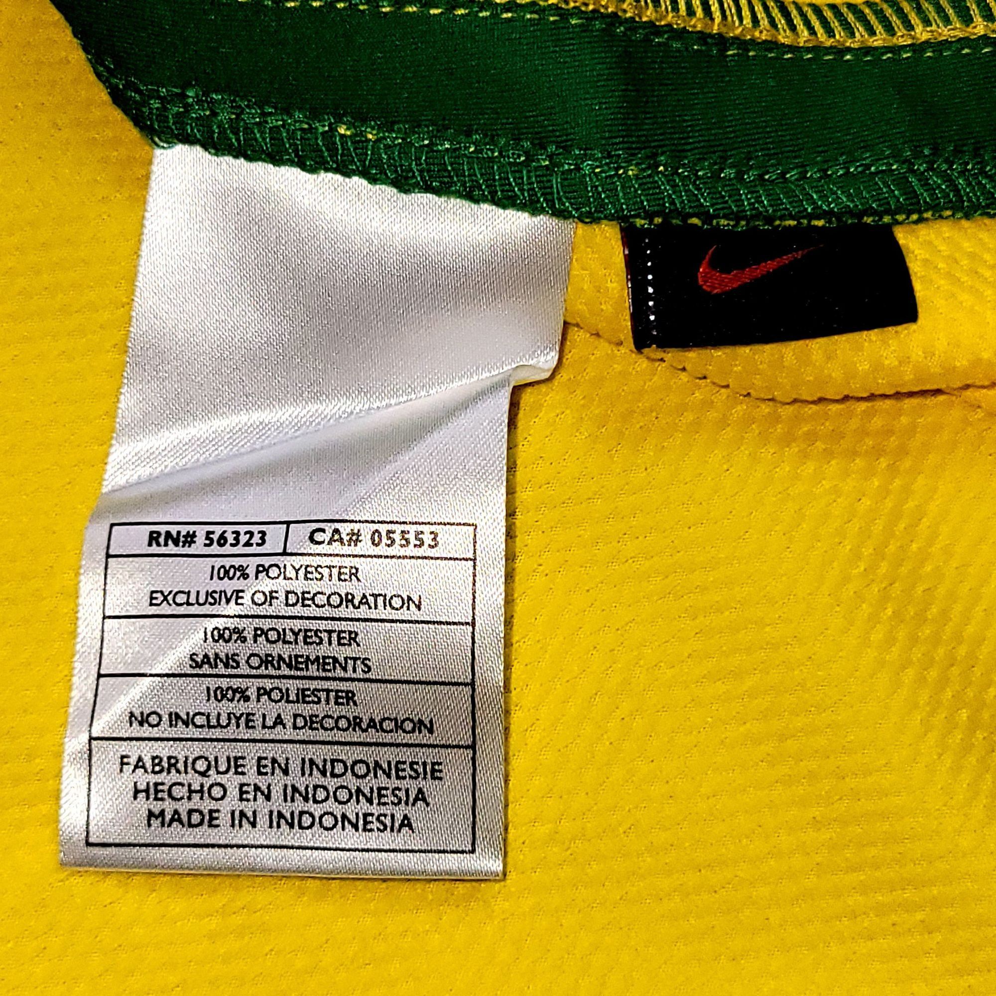 Nike Ronaldinho Nike Brazil 2008 Soccer Jersey Shirt BNWT M Size US M / EU 48-50 / 2 - 5 Thumbnail