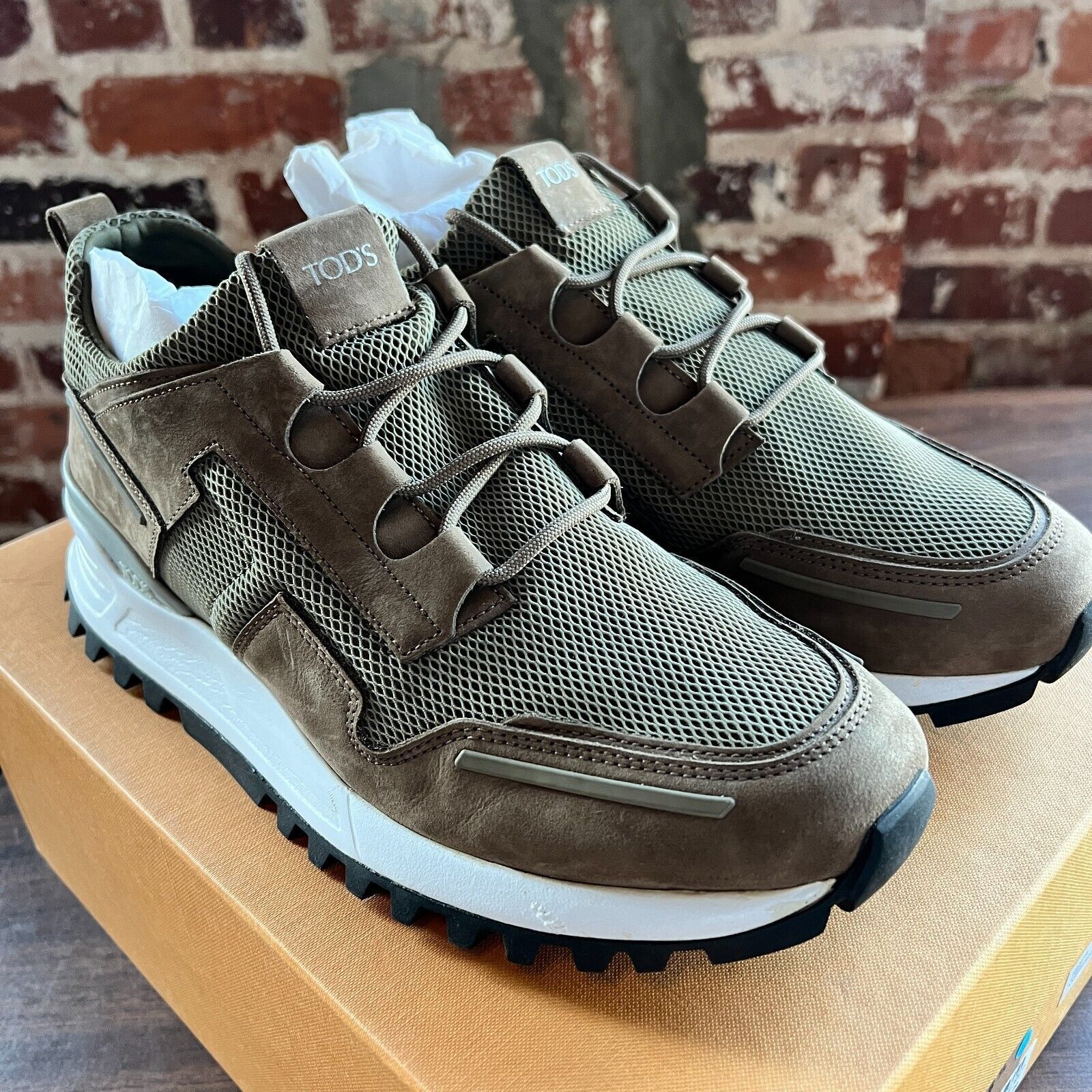 Tod's Tod's Men's Allacciata Sport Sneakers NIB $490 Size US 8 / EU 41 - 1 Thumbnail