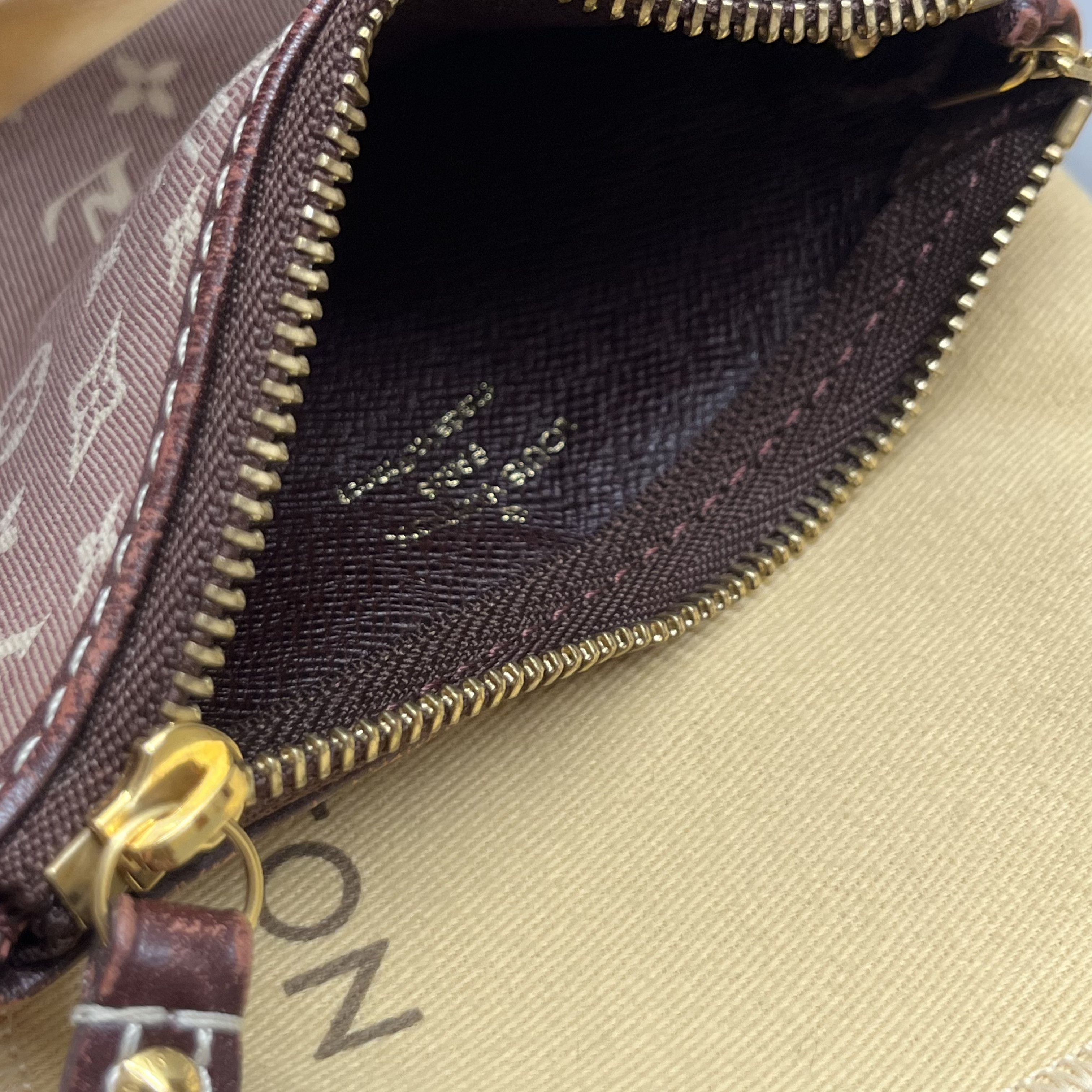 Louis Vuitton Louis Vuitton Coin Purse Size ONE SIZE - 4 Thumbnail