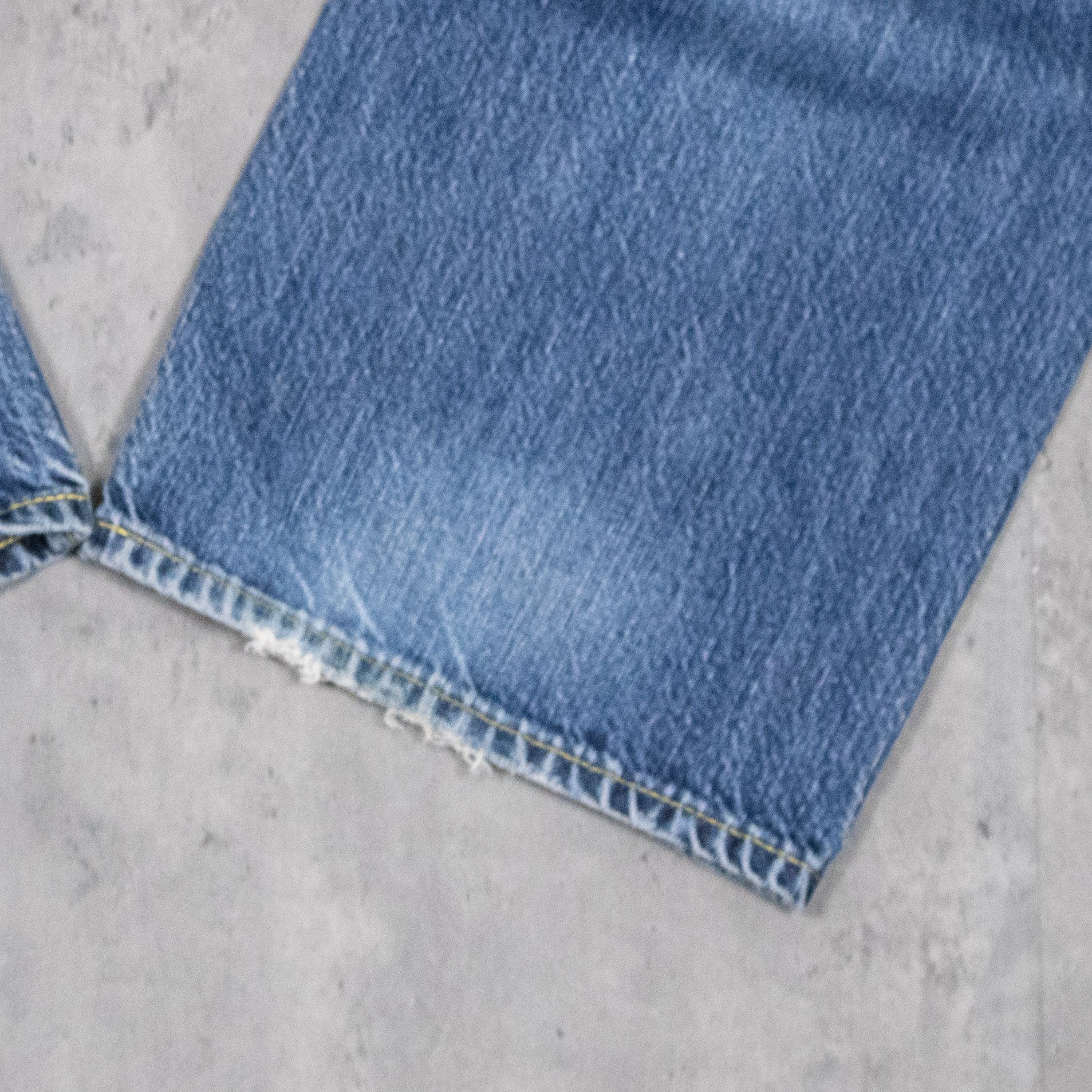 Uniqlo Uniqlo Indigo Midwash Straight Legged Baggy Pant's Size US 32 / EU 48 - 13 Thumbnail
