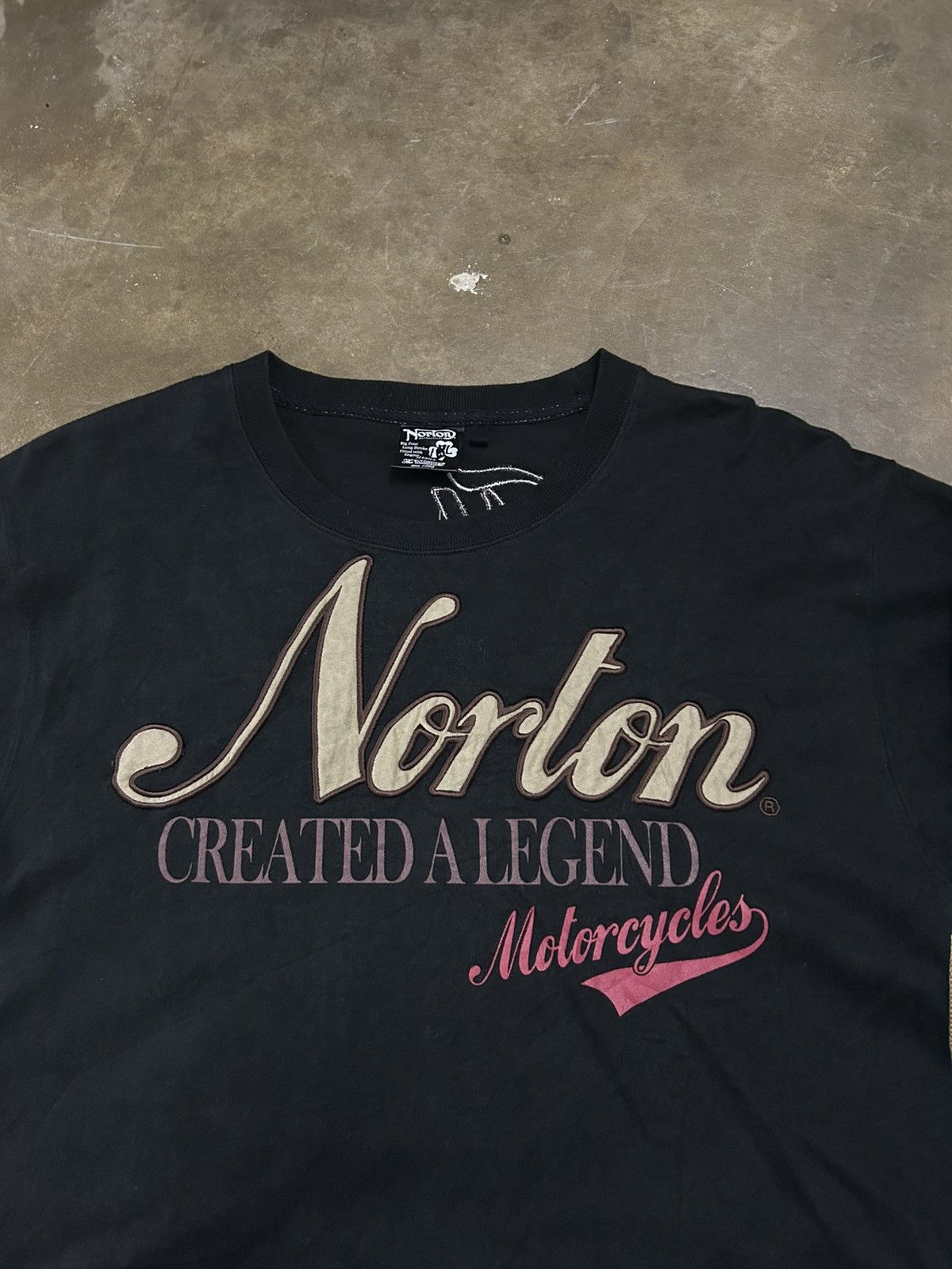 Norton Y2k Norton Motorcycles The Dust Tourist Ride Size US M / EU 48-50 / 2 - 3 Thumbnail