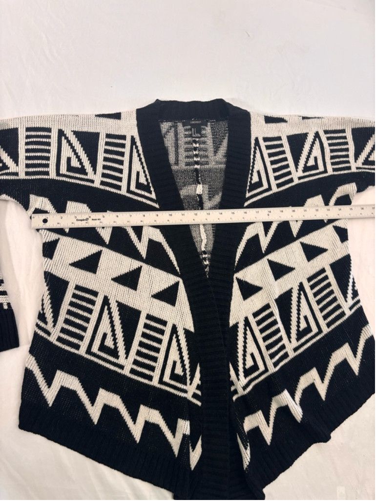 Forever 21 Women's Forever 21 Cardigan Size L Black White Patterned Size L / US 10 / IT 46 - 4 Thumbnail