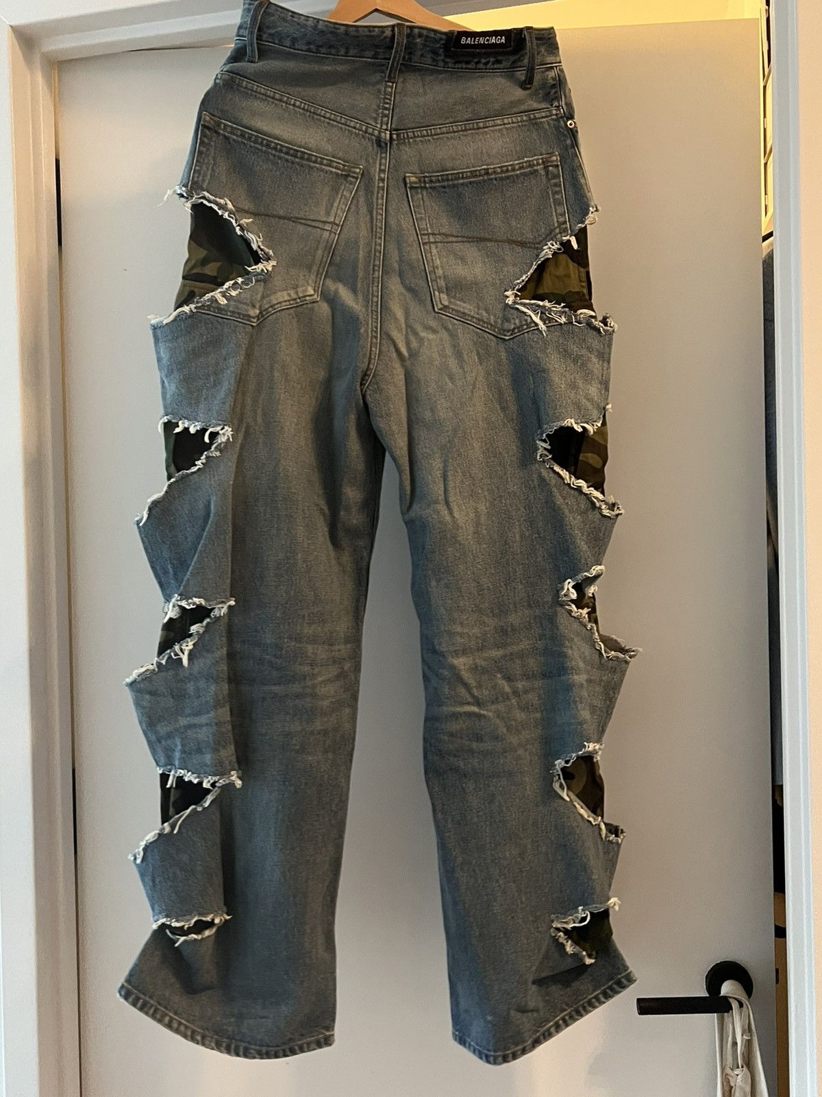 Balenciaga Balenciaga 21AW Camo Layered Destroyed Denim Size US 31 - 2 Thumbnail