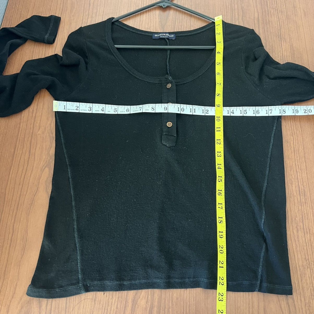 Brandy Melville Brandy Melville Black Long Sleeve Shirt One Size Italy Made Size ONE SIZE - 9 Thumbnail