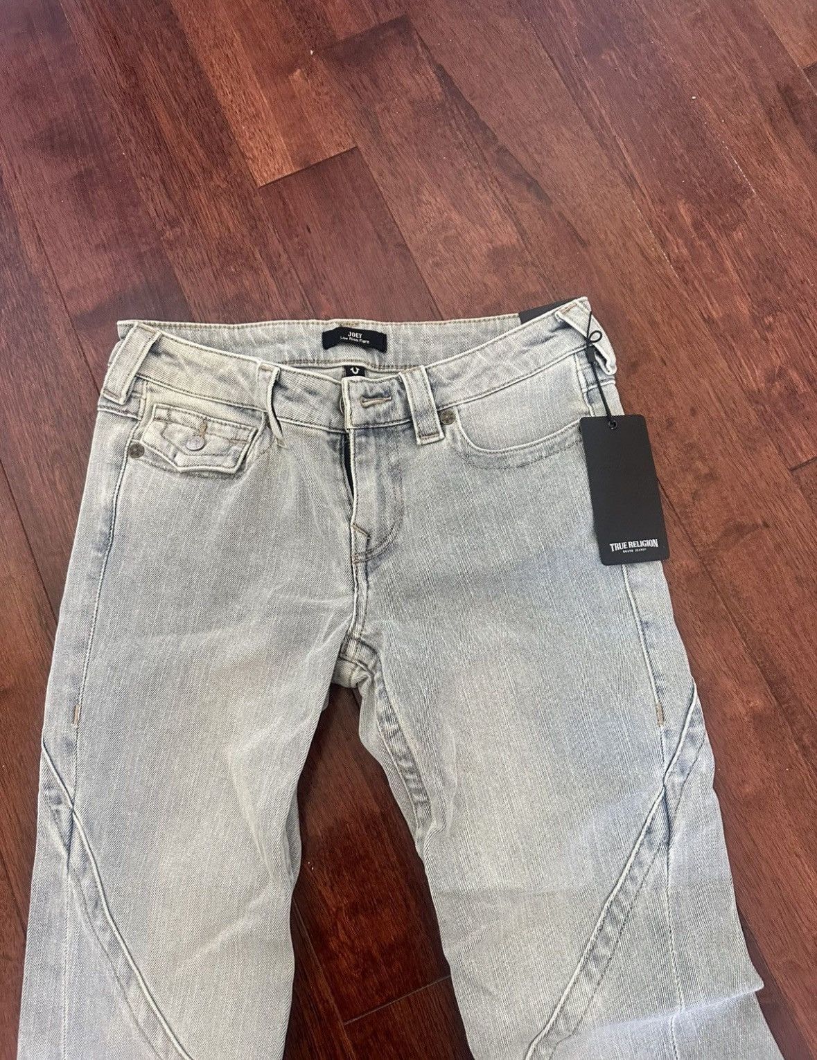 True Religion Low Rise True Religion Flare Jeans Size 27" / US 4 / IT 40 - 4 Thumbnail