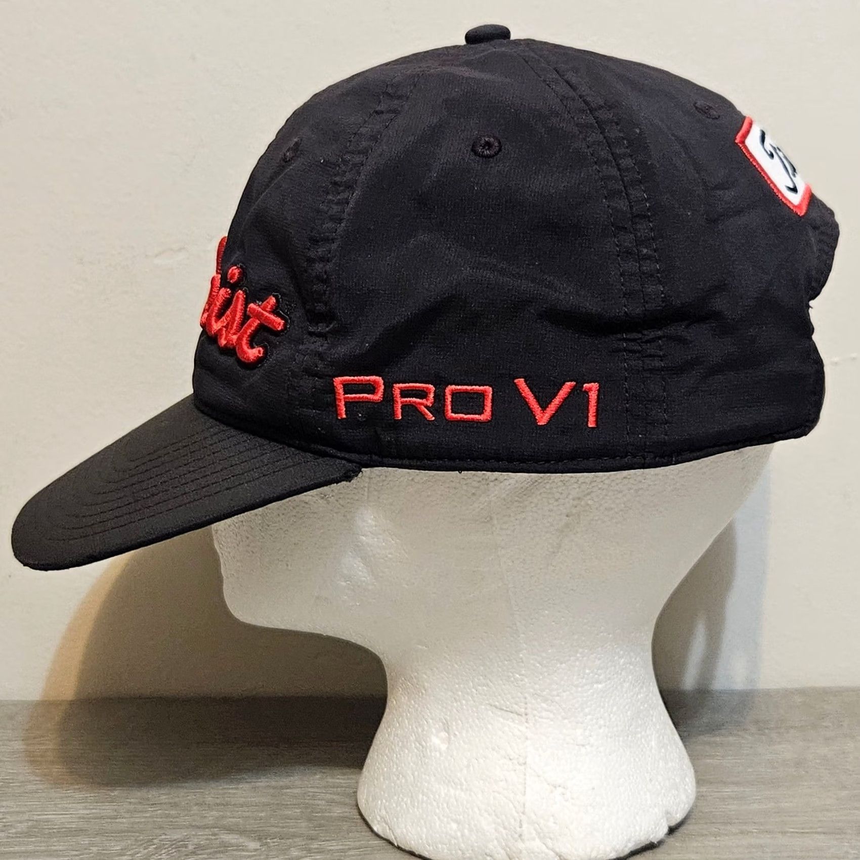 Titleist Titleist Footjoy Pro V1 FJ Lightweight Golf Cap Hat Black Red Men's Size ONE SIZE - 2 Thumbnail