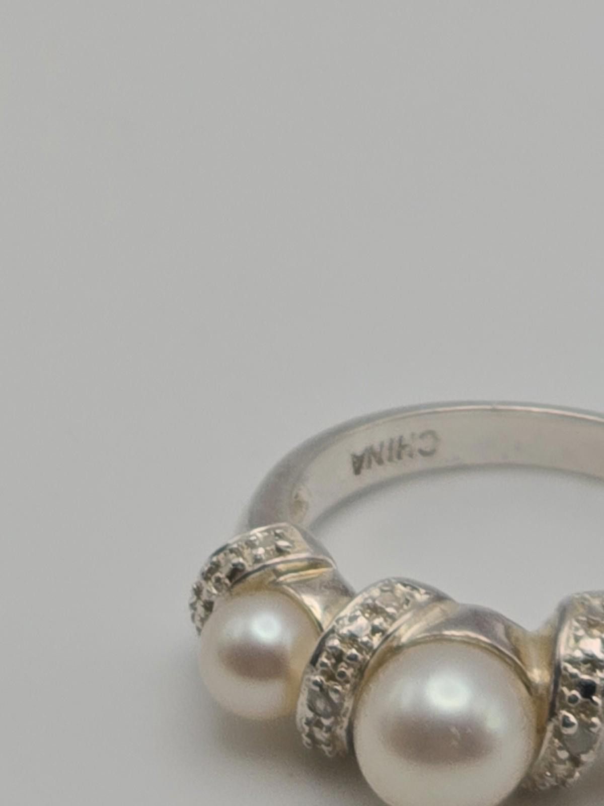 The Unbranded Brand Sterling Silver Ring Hoop Earrings Set with Real Pearls 6.75 Size ONE SIZE - 2 Thumbnail