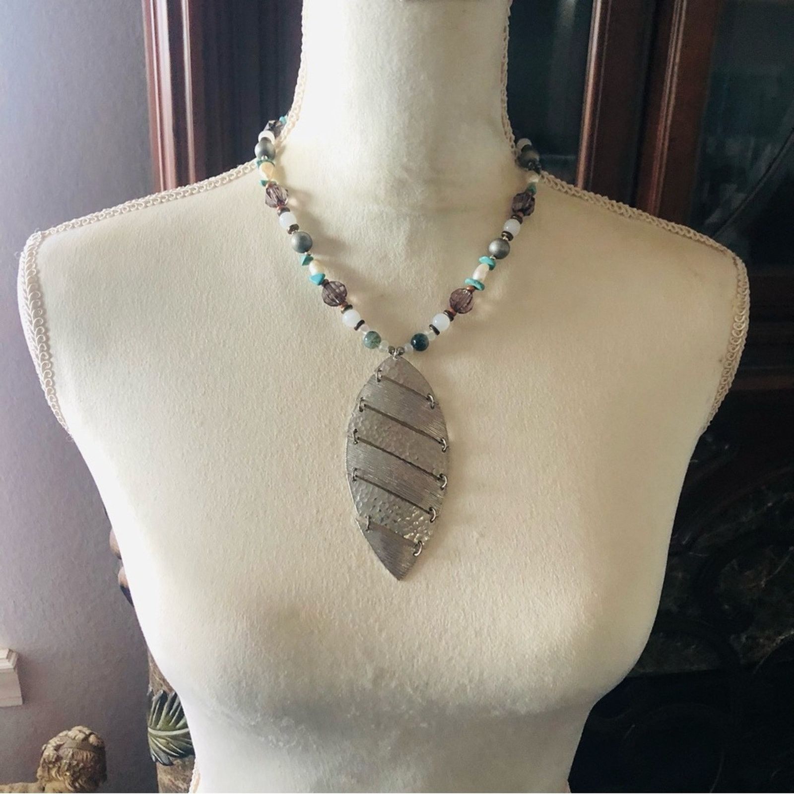 Handmade Handcrafted large articulated pendant genuine stone necklace Size ONE SIZE - 4 Thumbnail
