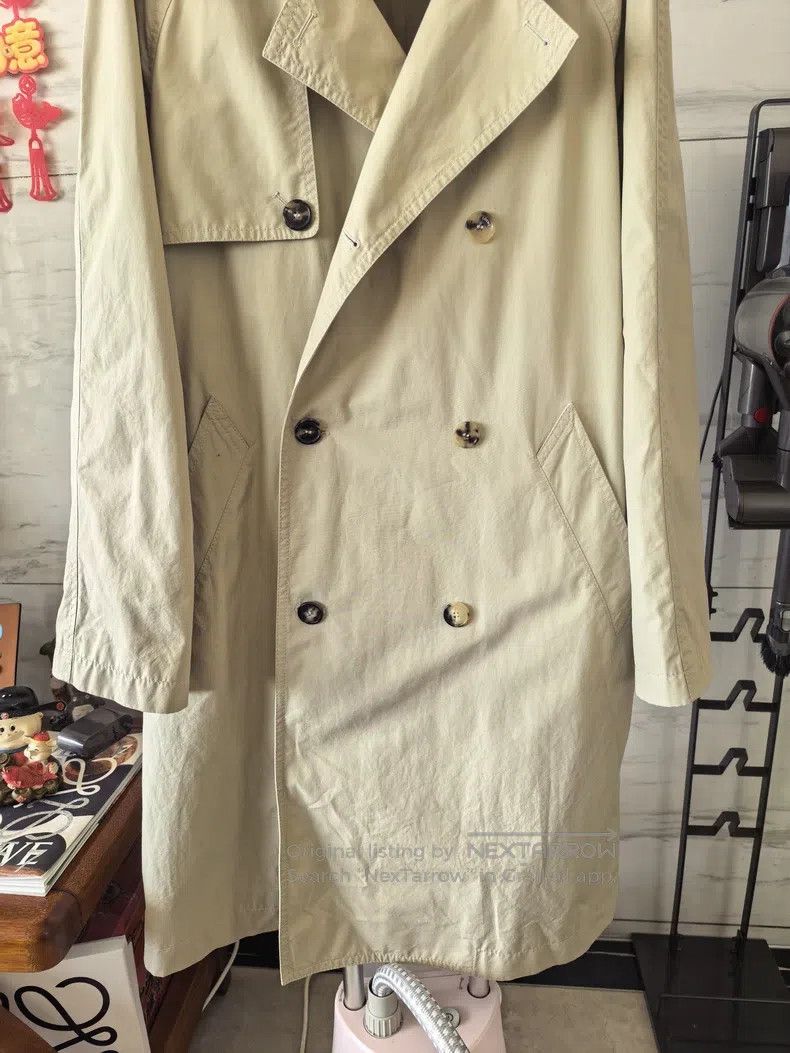 Loewe Loewe Beige mid-length trench coat, with a prominent logo Size US M / EU 48-50 / 2 - 7 Thumbnail
