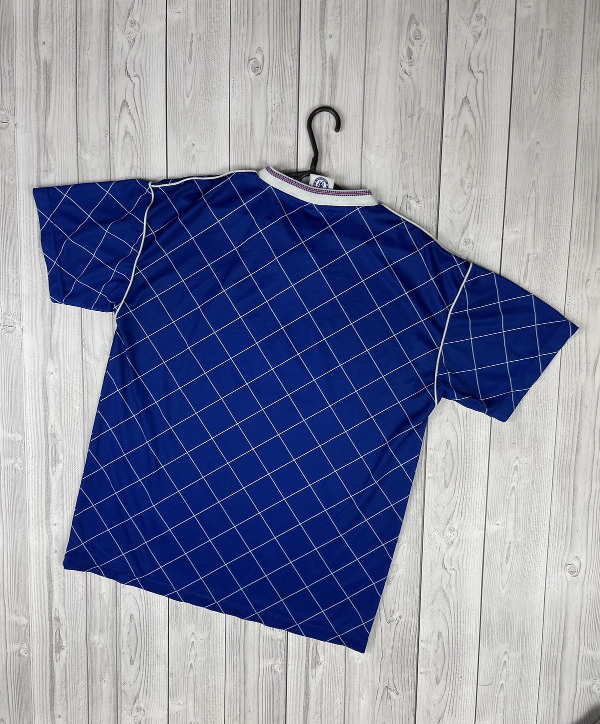Chelsea Soccer Chelsea soccer retro jersey size L blue Size US L / EU 52-54 / 3 - 7 Thumbnail