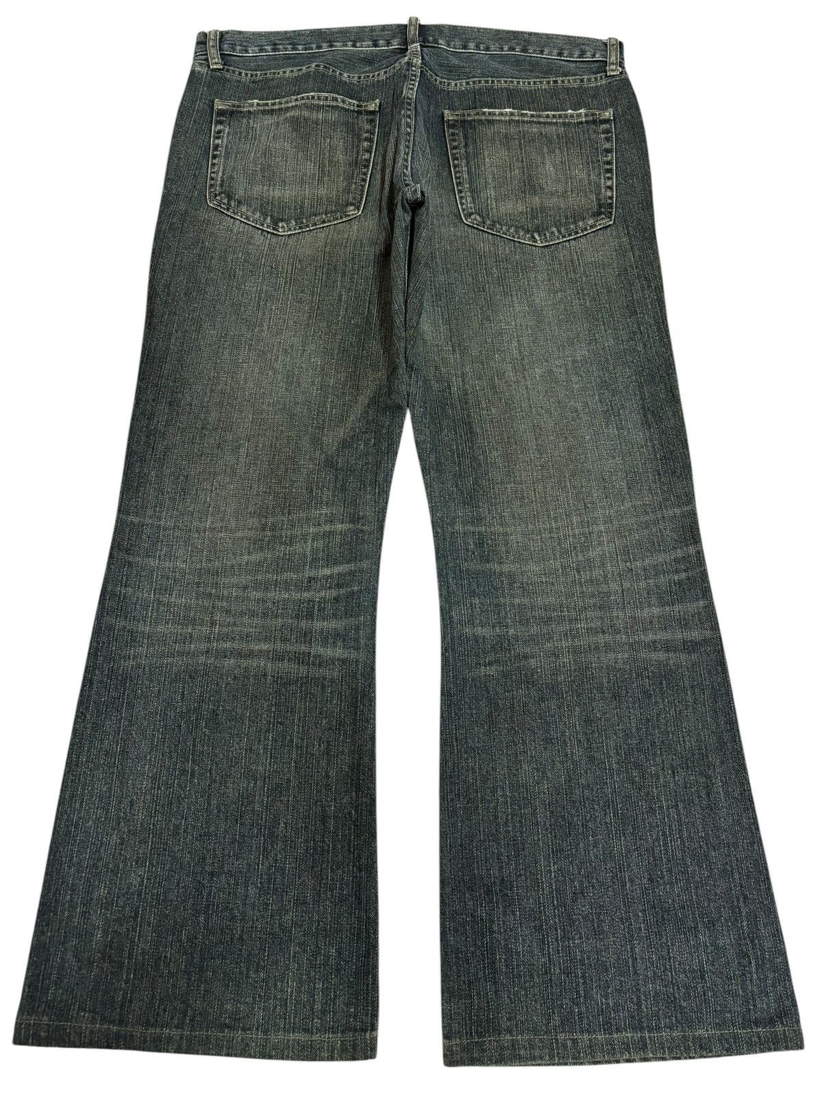 Japanese Brand × Kaihara Denim × Vintage Vintage Uniqlo Faded Flared Jeans Size US 36 / EU 52 - 2 Thumbnail