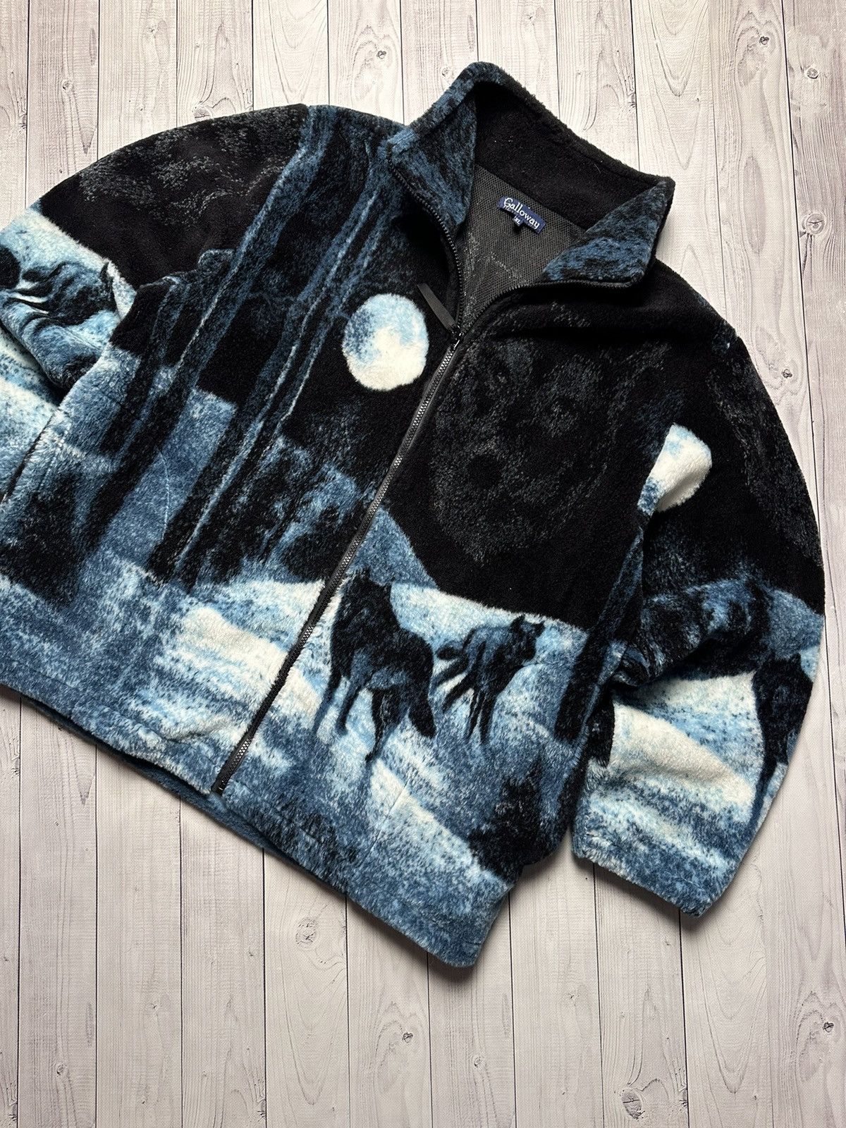 Vintage Vintage wolf fleece jacket size XL rare Size US XL / EU 56 / 4 - 2 Thumbnail