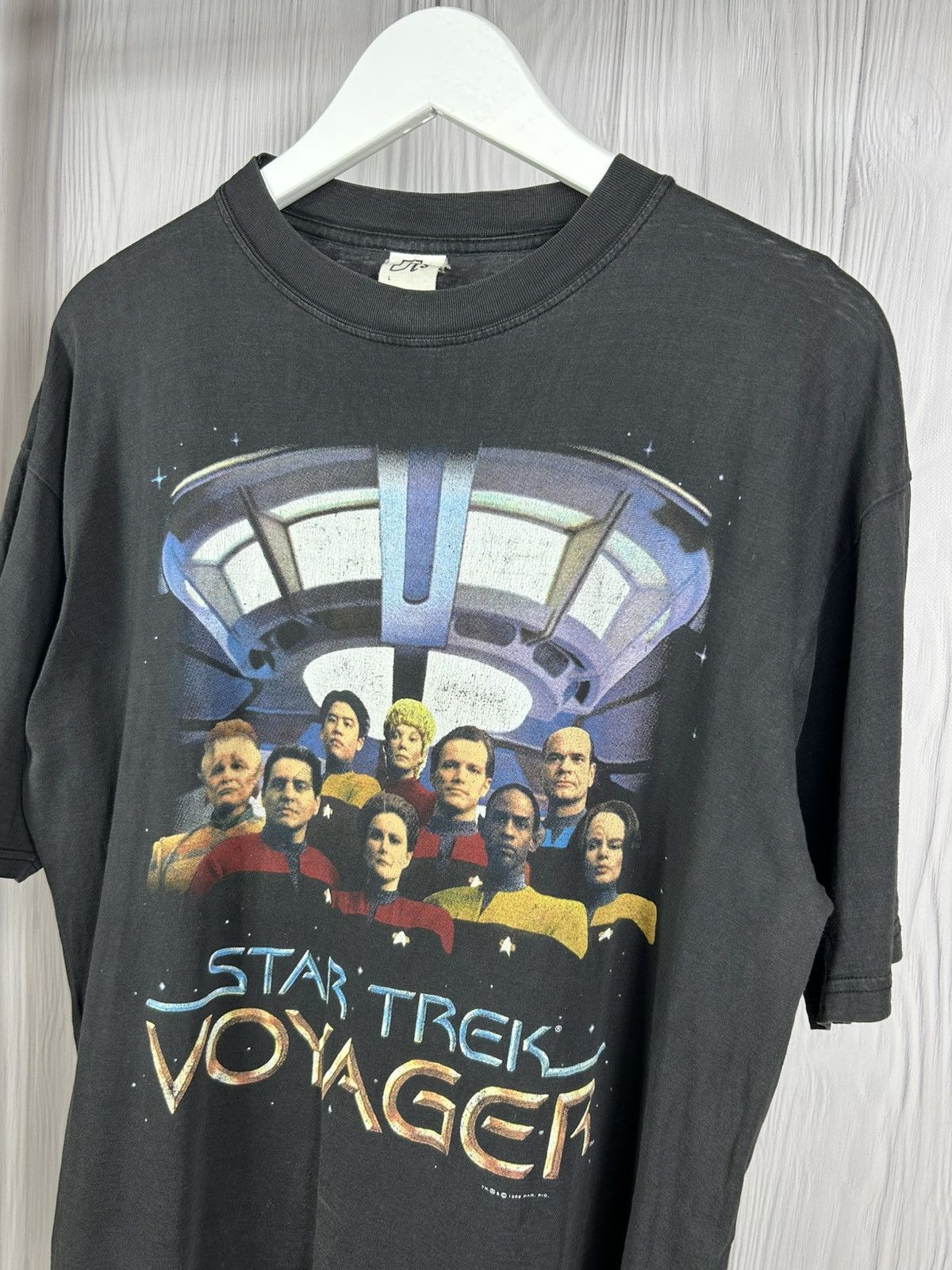 Vintage Vintage Movie 1995 Star Trek Voyager Team T-Shirt Size L Size US L / EU 52-54 / 3 - 3 Thumbnail