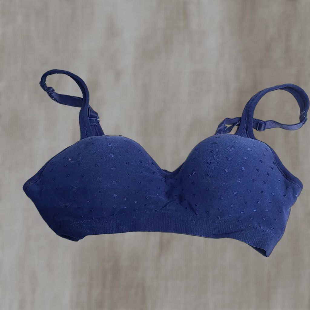 Vintage Bali Bra 40DD Navy Blue Dot Comfort Revolution Shaping Wireless Smoothing Adult Women T-Shirt Bra DD Body Size ONE SIZE - 1 Thumbnail