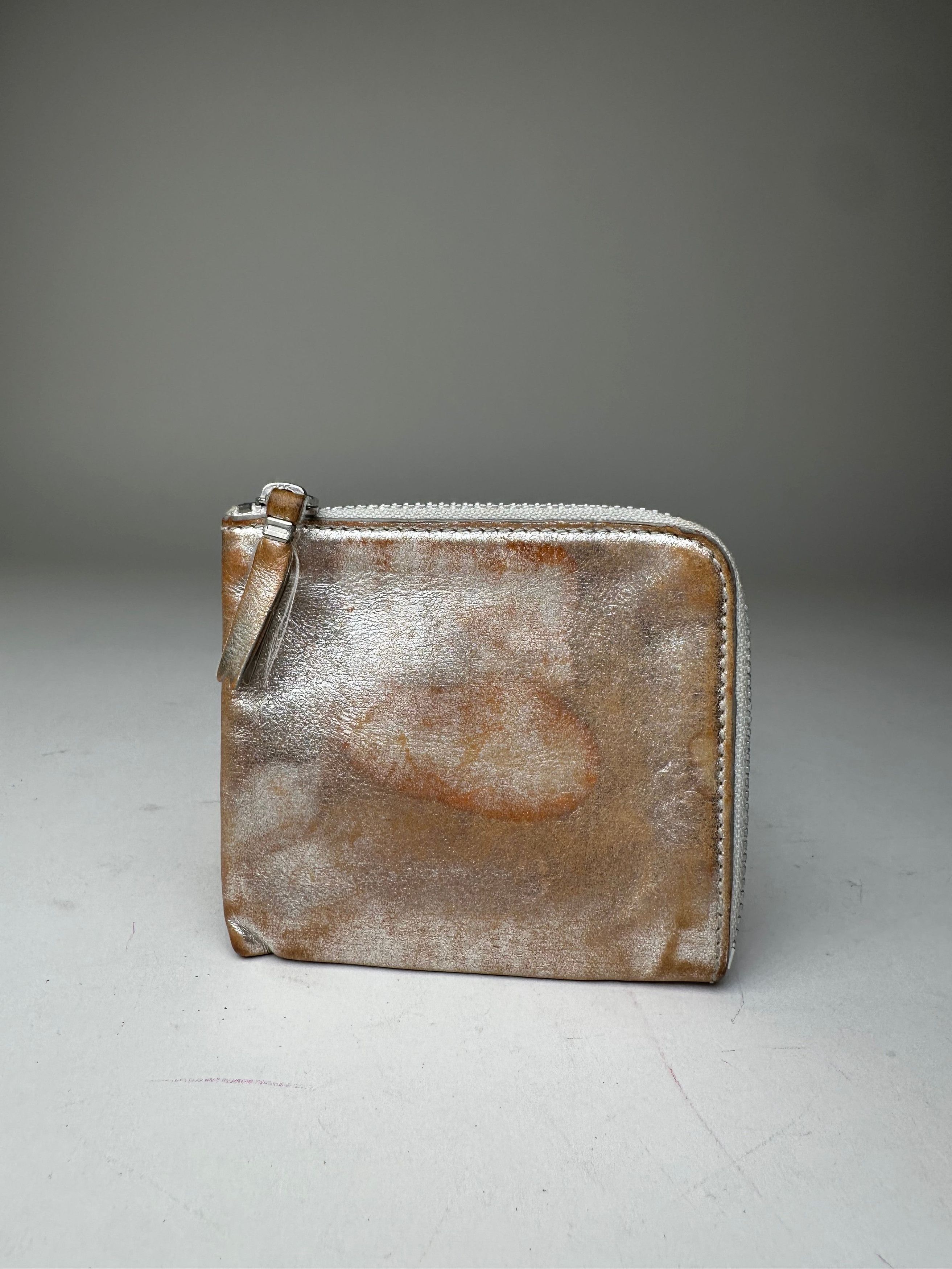 Comme des Garcons Vintage Comme Des Garçons Silver Edge Leather Zip Card Holde Size ONE SIZE - 1 Thumbnail