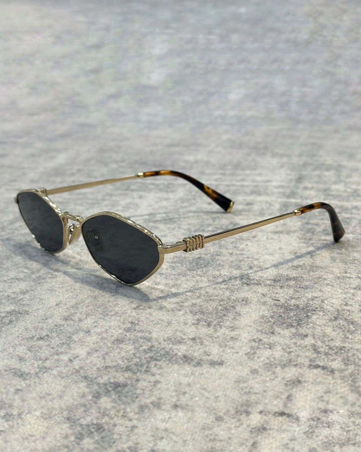 Miu Miu MIU MIU 0MU 56ZS ZVN5S0 Size ONE SIZE - 1 Thumbnail