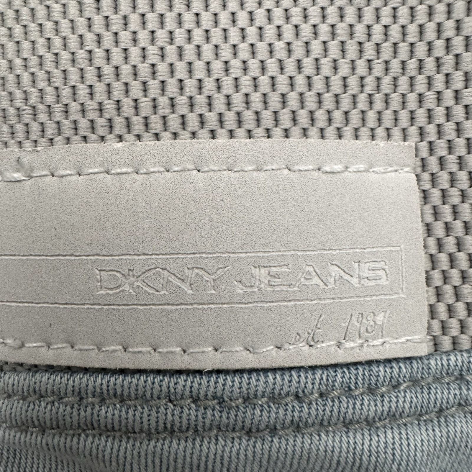 DKNY DKNY Jeans Womens Size 10 Y2K Grunge StreetwearDenim Coastal Size 32" / US 10 / IT 46 - 7 Thumbnail