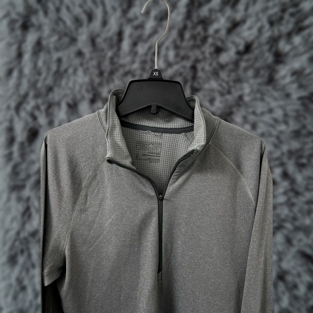 Patagonia Patagonia Capilene Base Layer Pullover Mens M Gray 1/4 Zip Quick Dry Breathable Mock Neck Long Sleeve Polyester Blend Knit 2018 44446 Size US M / EU 48-50 / 2 - 1 Thumbnail