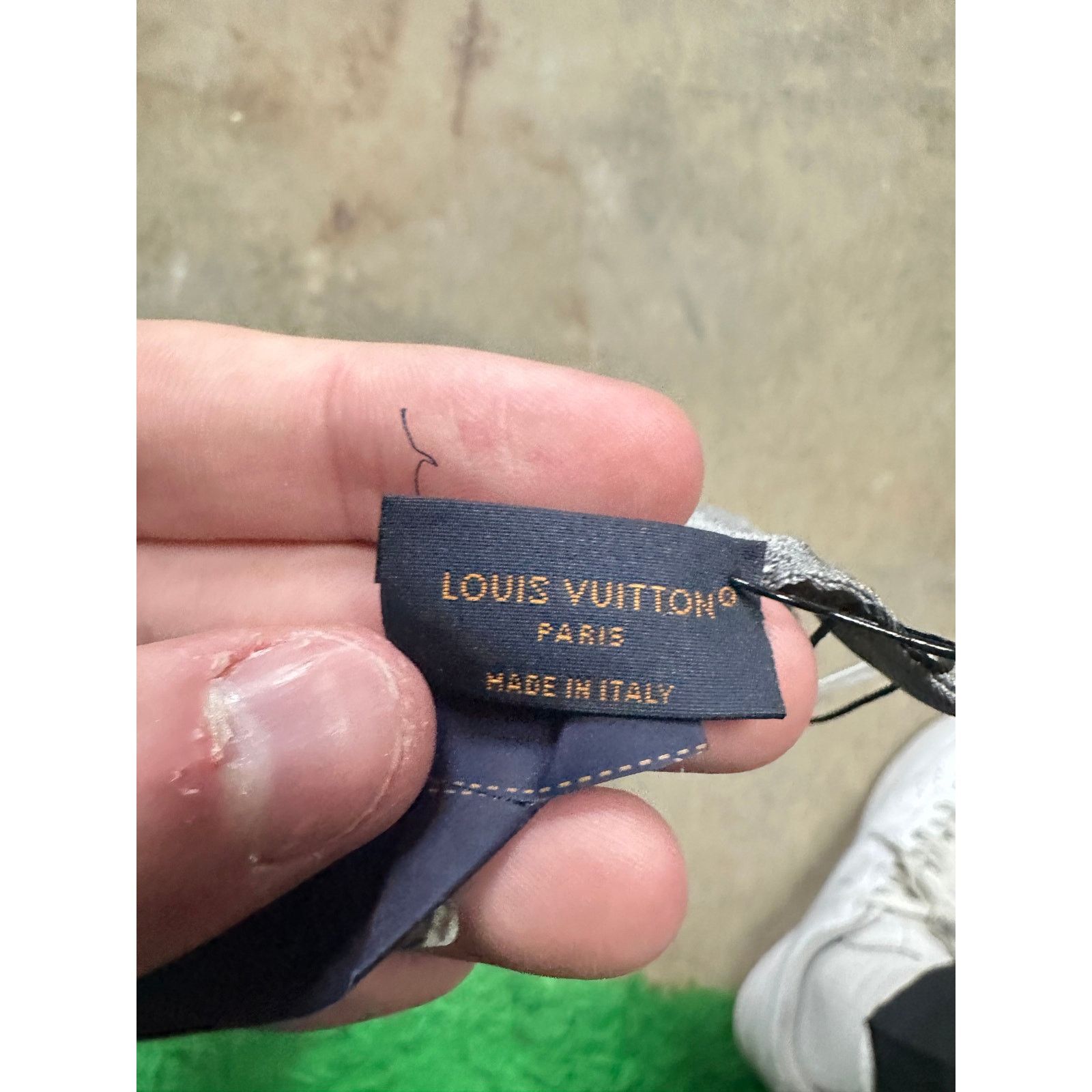 Louis Vuitton LV Monogram Scarf OS Used Size ONE SIZE - 2 Thumbnail