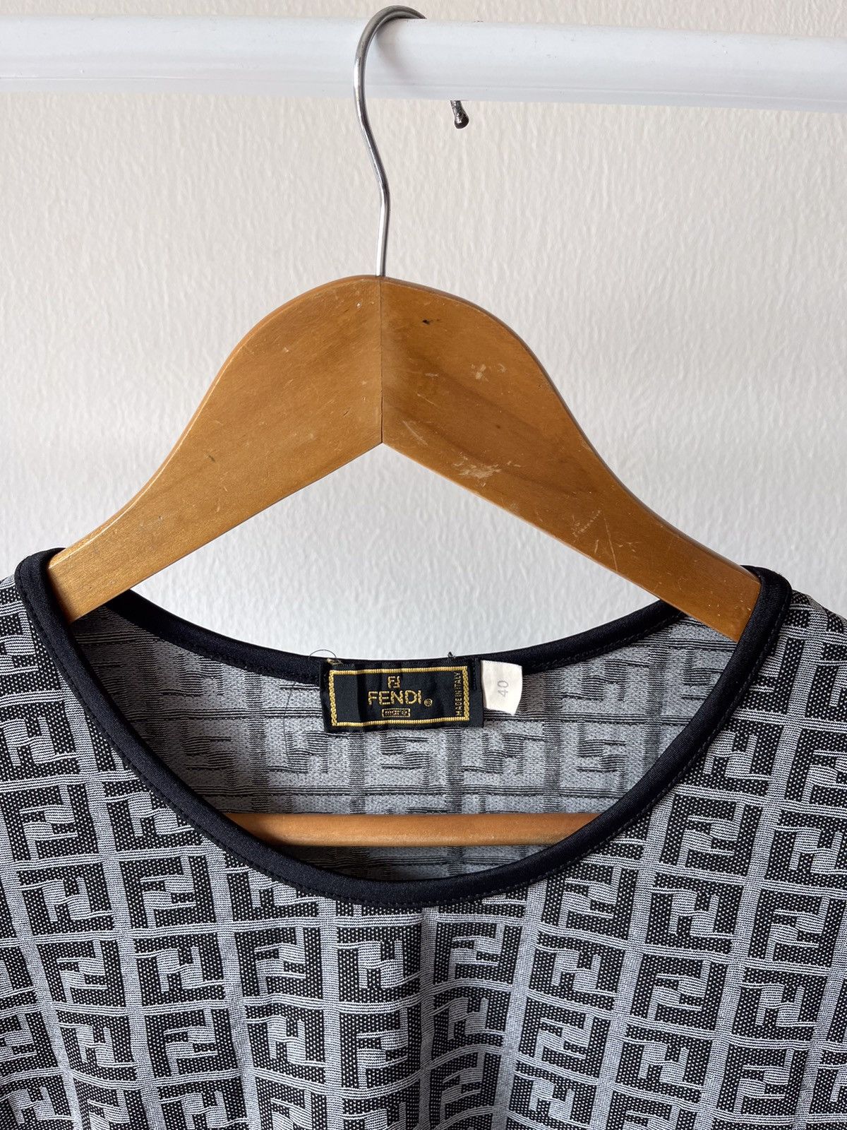 Fendi 90s Fendi Monogram Tee Size S / US 4 / IT 40 - 6 Thumbnail