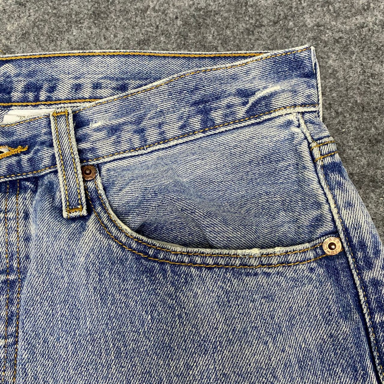 Levi's 💥Vintage Levis 501 Distressed denim Kurt Cobain Style Size US 32 / EU 48 - 9 Thumbnail