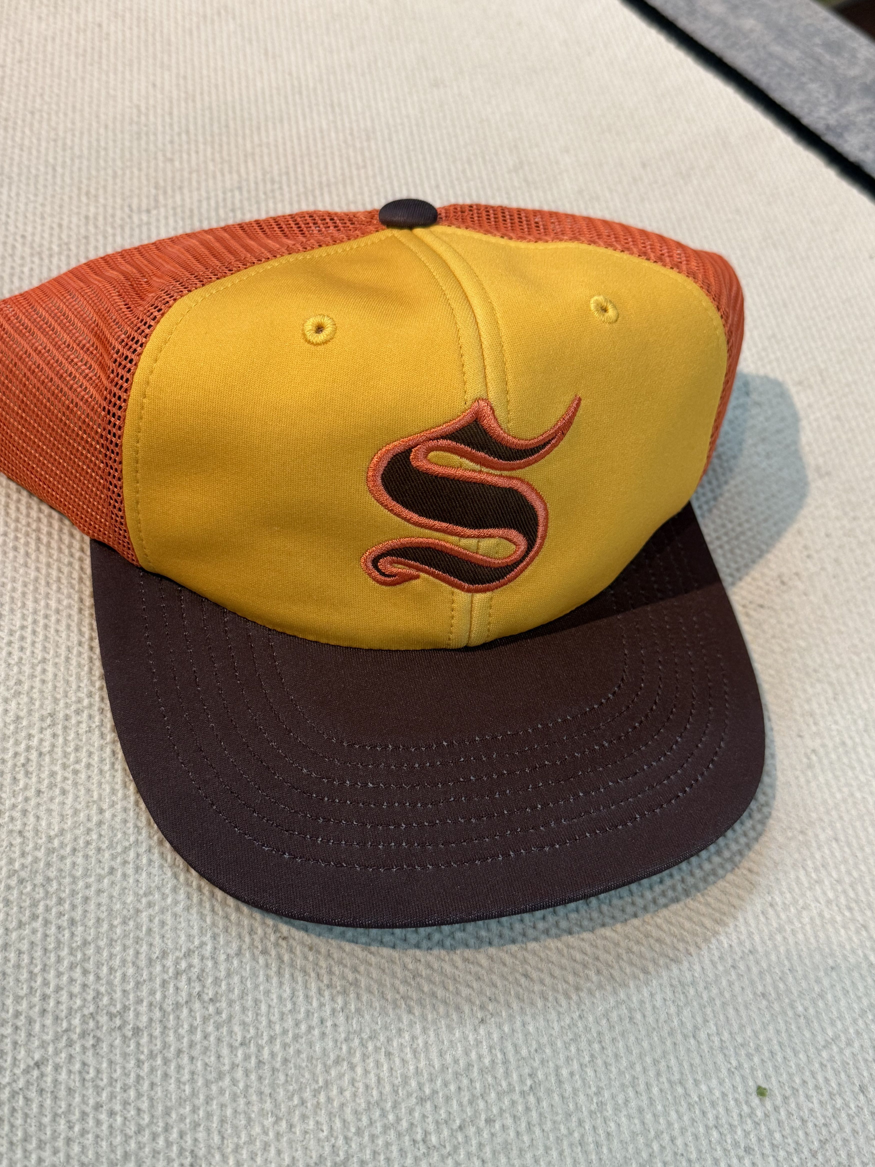 Supreme Supreme Contrast S Logo Mesh Back 6-Panel Size ONE SIZE - 1 Preview