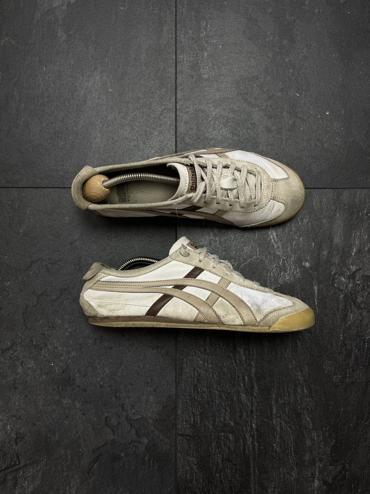 Asics Vintage Asics Onitsuka Tiger Mexico 66 Kill Bill Rare Size US 7 / EU 40 - 1 Thumbnail