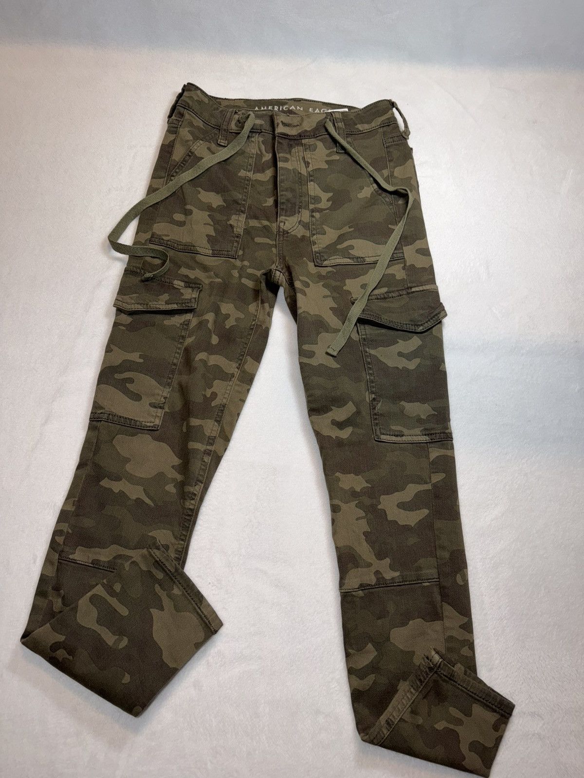 American Eagle Outfitters American Eagle Hi Rise Jegging Camo Cargo Pants Sz 2 Size 24" / US 00 / IT 34 - 1 Thumbnail