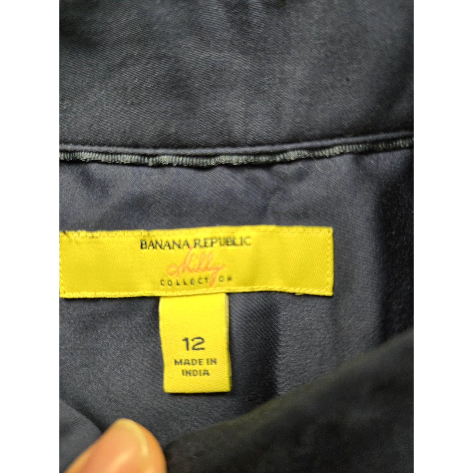 Banana Republic Banana Republic Shirt Womens 12 Navy Lilly Collection Piped Button Front Stretch Knit Cotton Spandex Casual Solid Long Sleeve Womens Bag? Size XL / US 12-14 / IT 48-50 - 4 Thumbnail