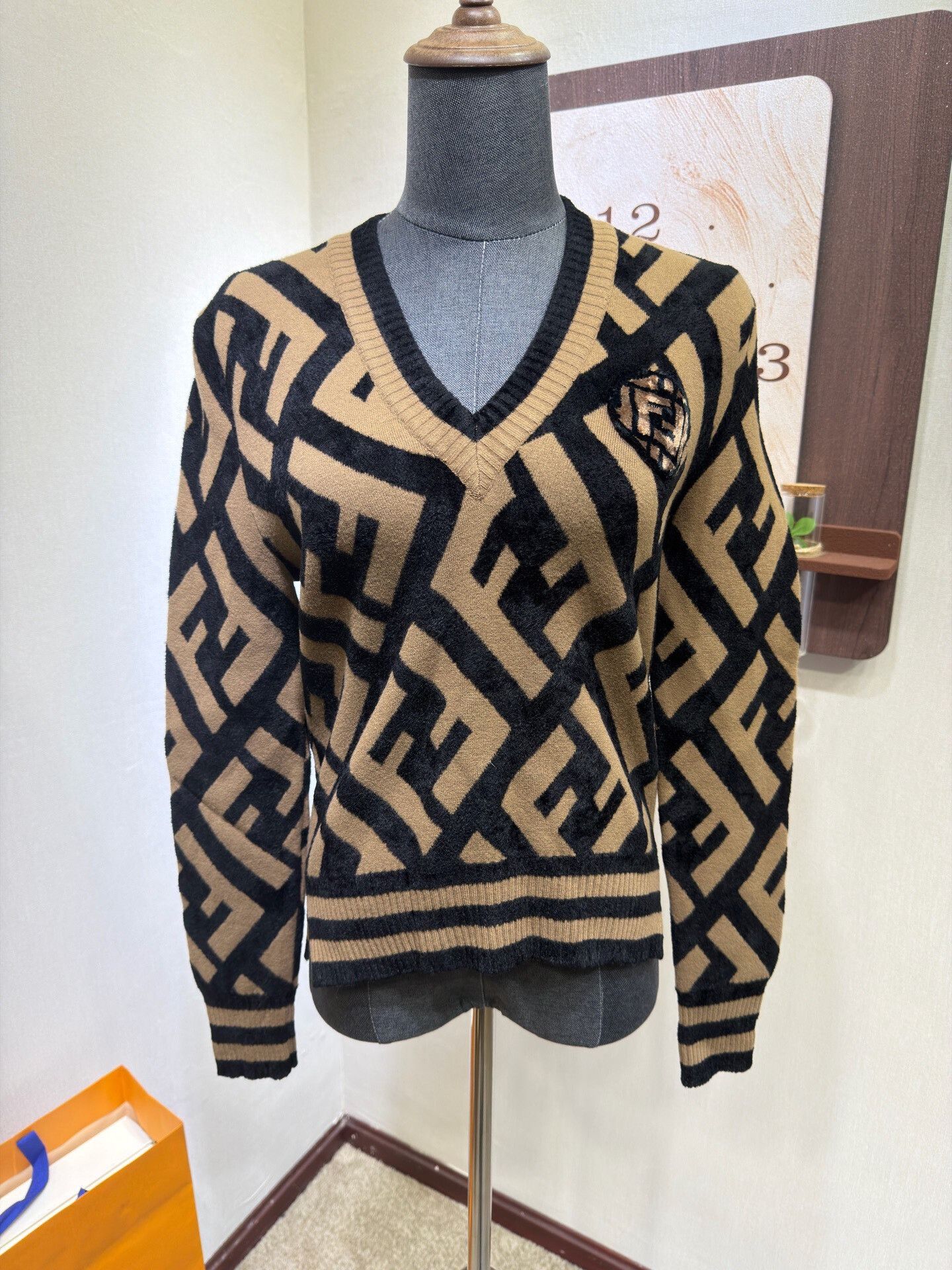Fendi Fendi Monogram V-Neck Knit Sweater Size S / US 4 / IT 40 - 1 Thumbnail