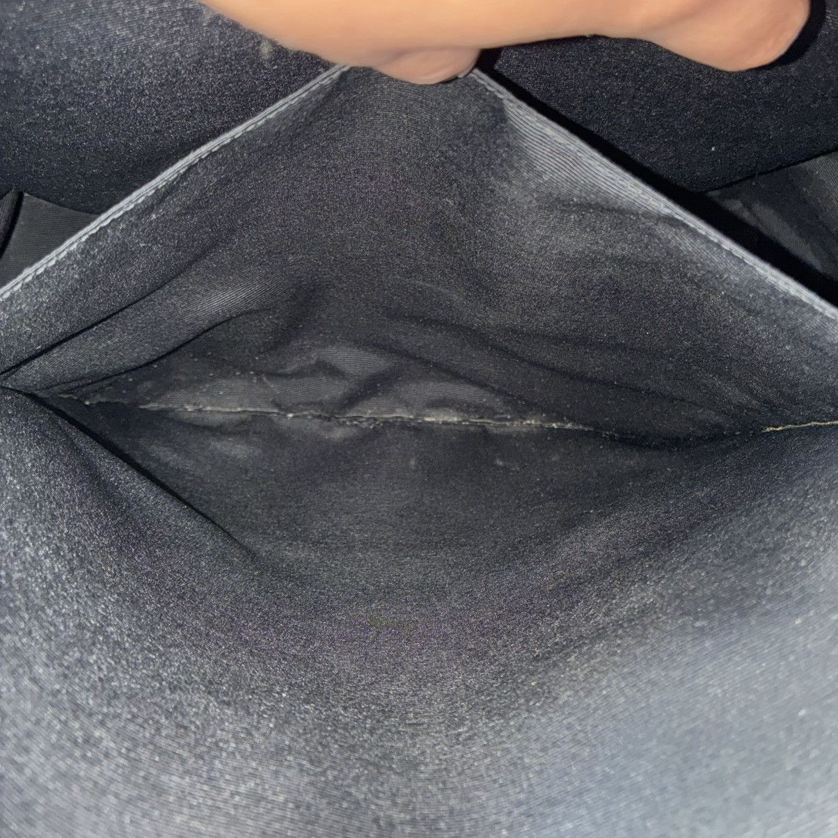 Saint Laurent Paris Saint Laurent Classic Zip Leather Tote Size ONE SIZE - 14 Thumbnail