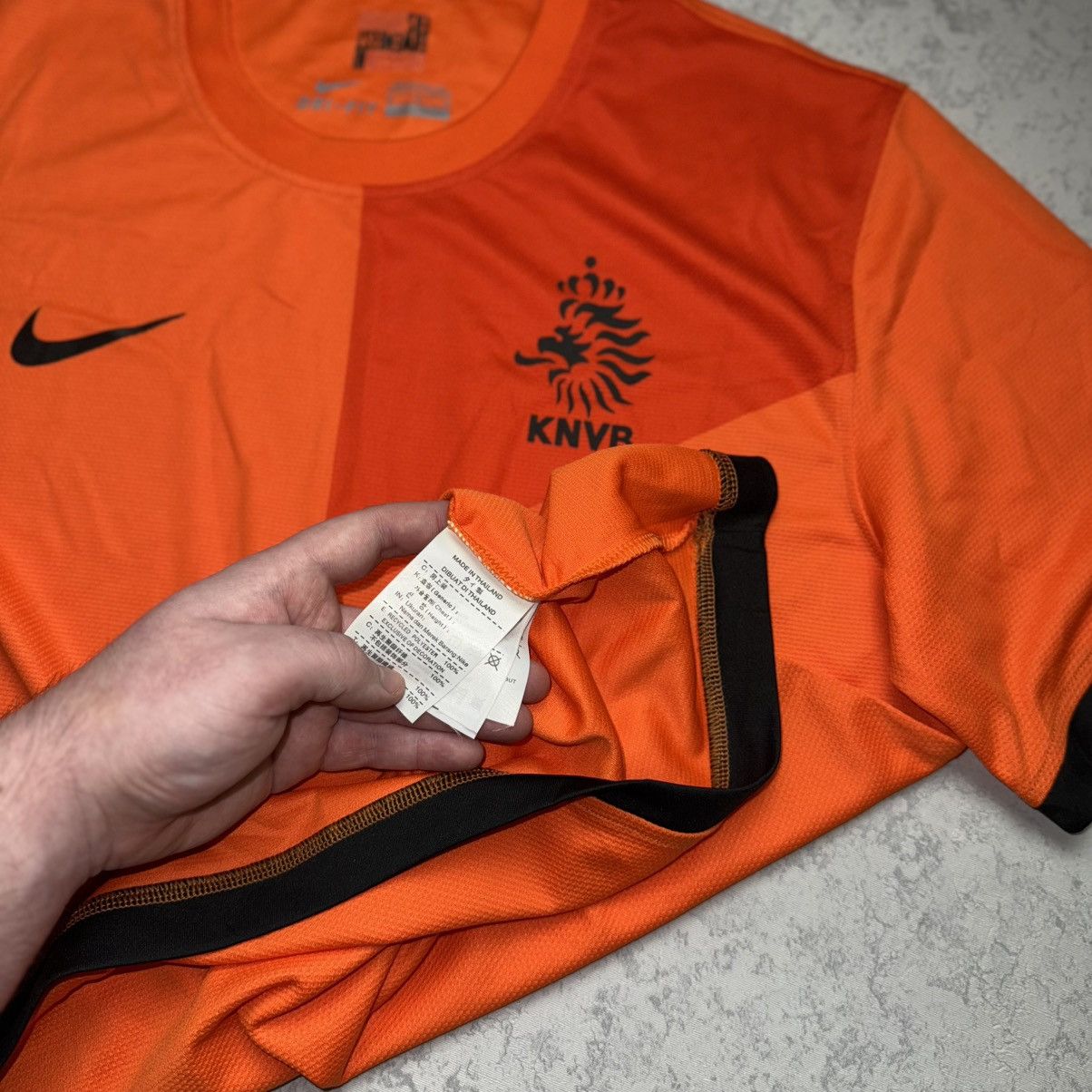 Nike Nike Netherlands 2011-2012 Away T shirt Football jersey Size US M / EU 48-50 / 2 - 9 Thumbnail