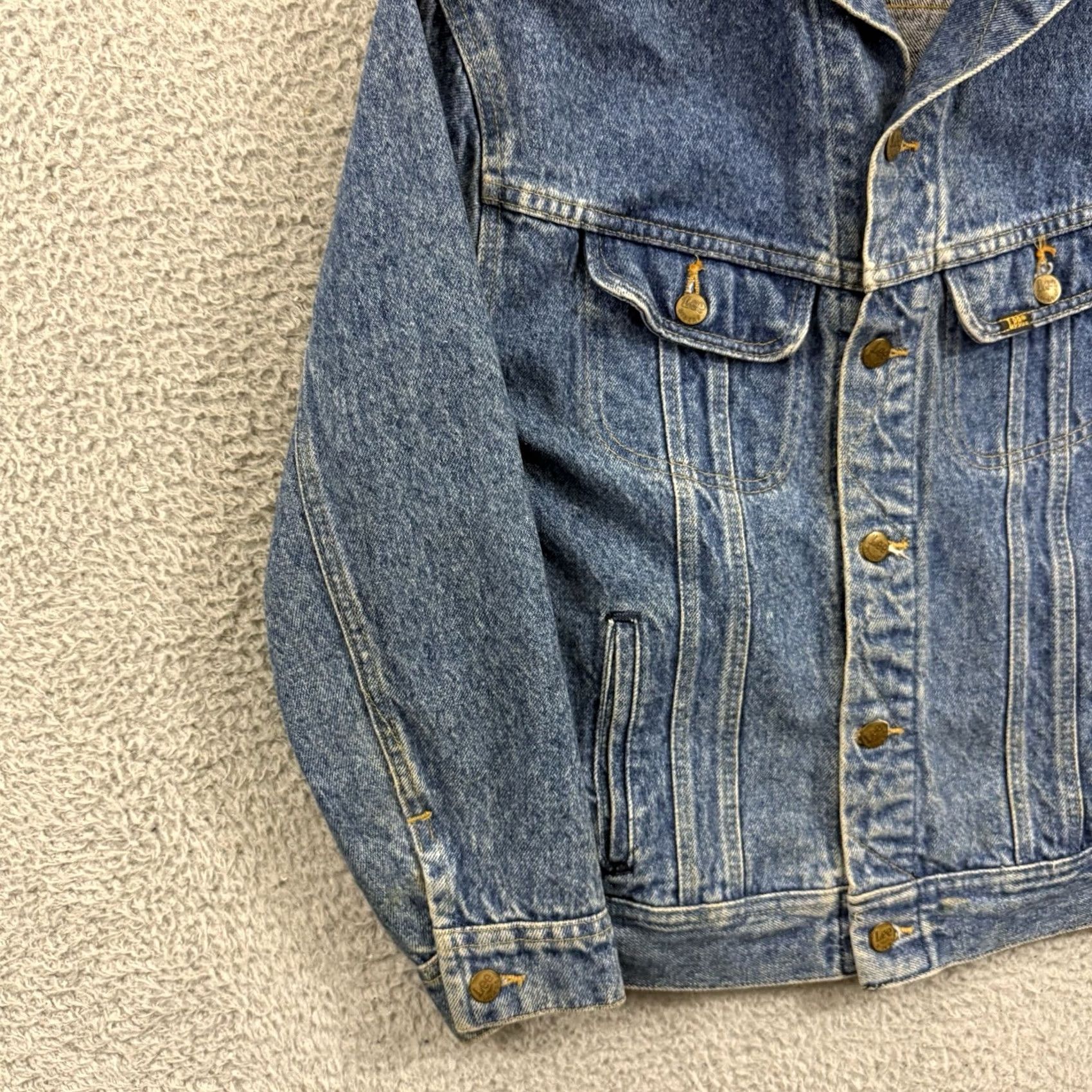 Lee VINTAGE Lee Denim Jacket Women Medium Blue 80s Trucker Distress Jean Western USA Jacket Mens Womens Size 32" / US 10 / IT 46 - 4 Thumbnail