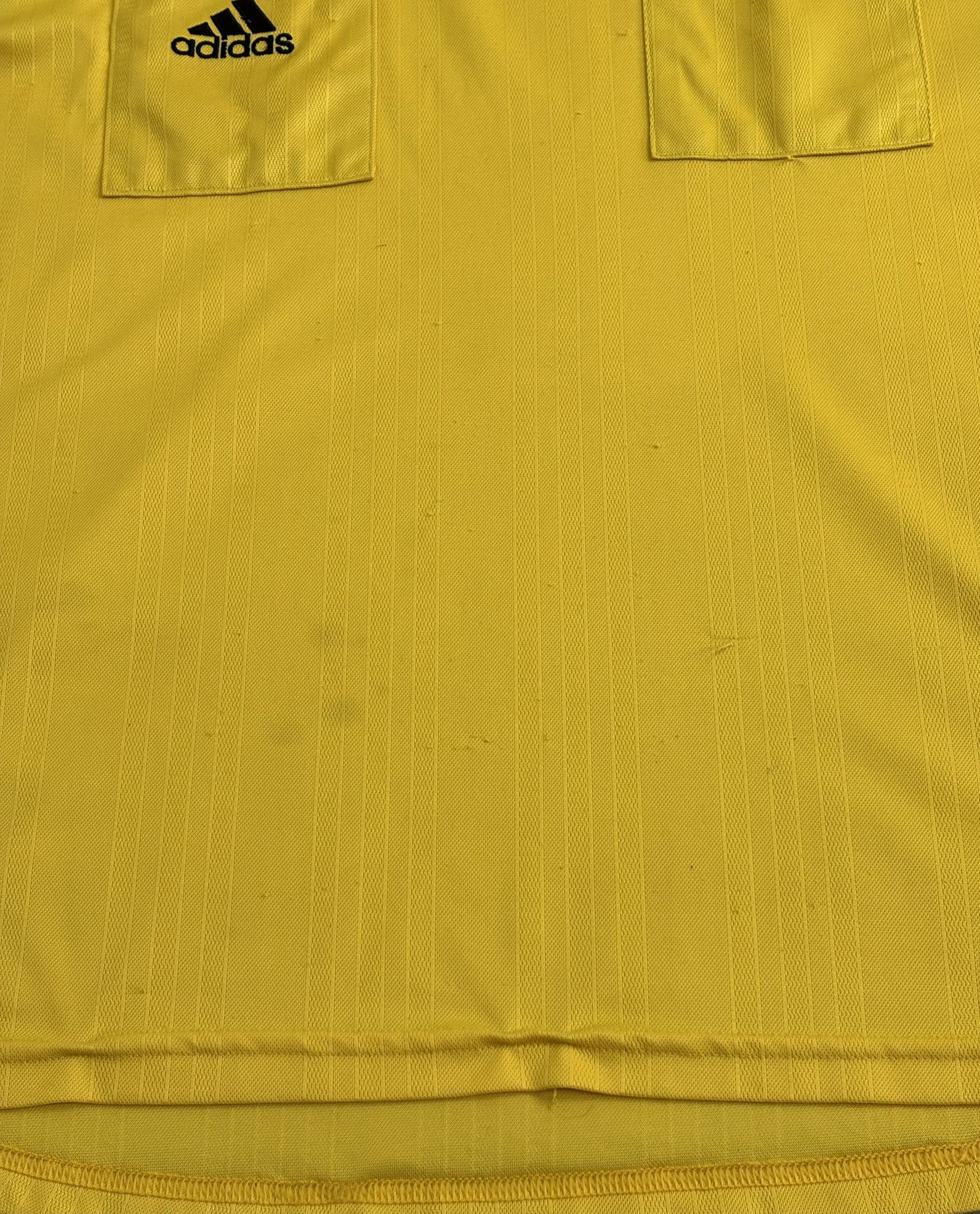 Adidas × Vintage Adidas vintage 90s referee shirt size L Size US L / EU 52-54 / 3 - 9 Thumbnail