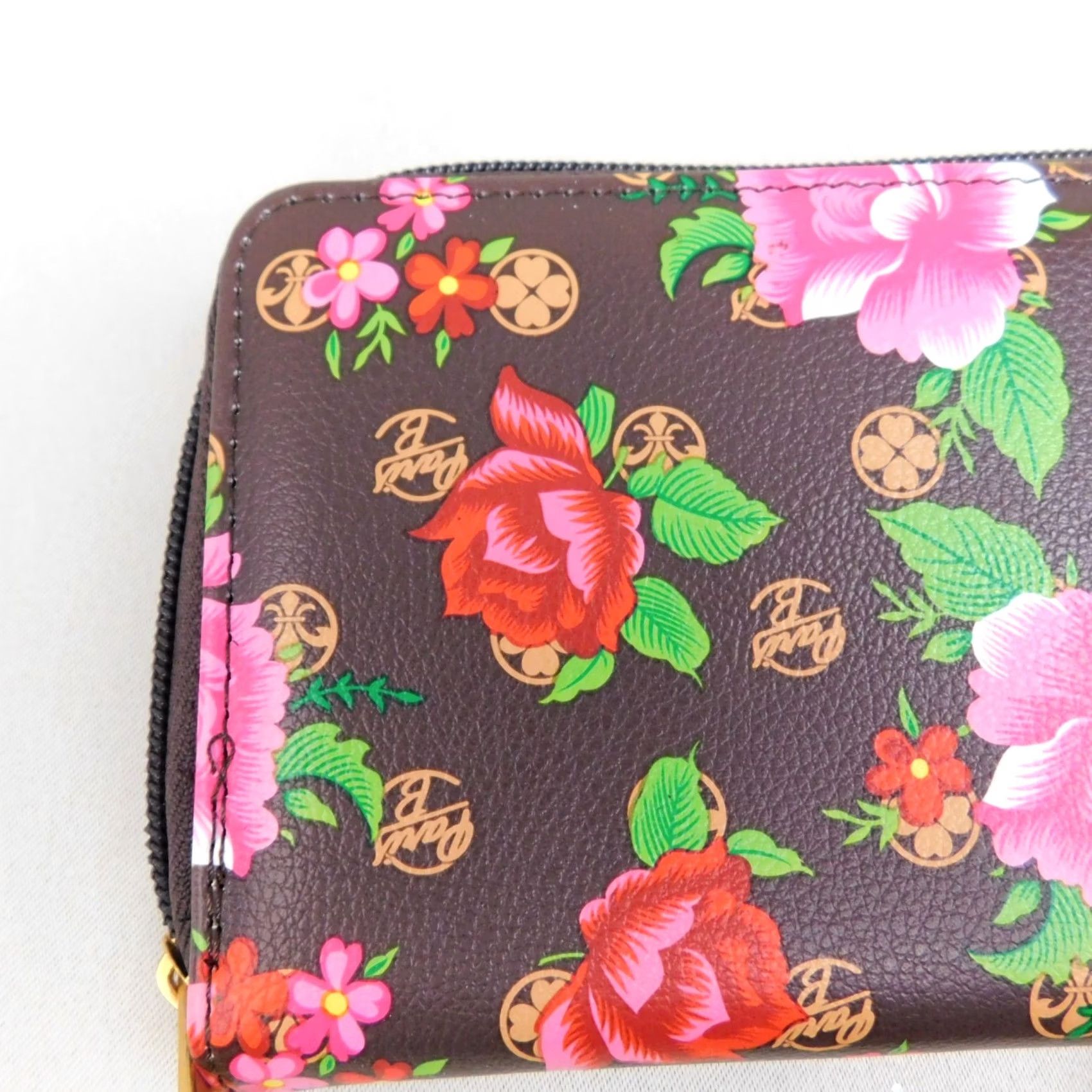 Vintage Paris B Floral Print Logo Zip-Around Wristlet Clutch Wallet - Brown Women's Wallet Zip-Around 7.5" x 4" with Strap and Card Slots Size ONE SIZE - 3 Thumbnail