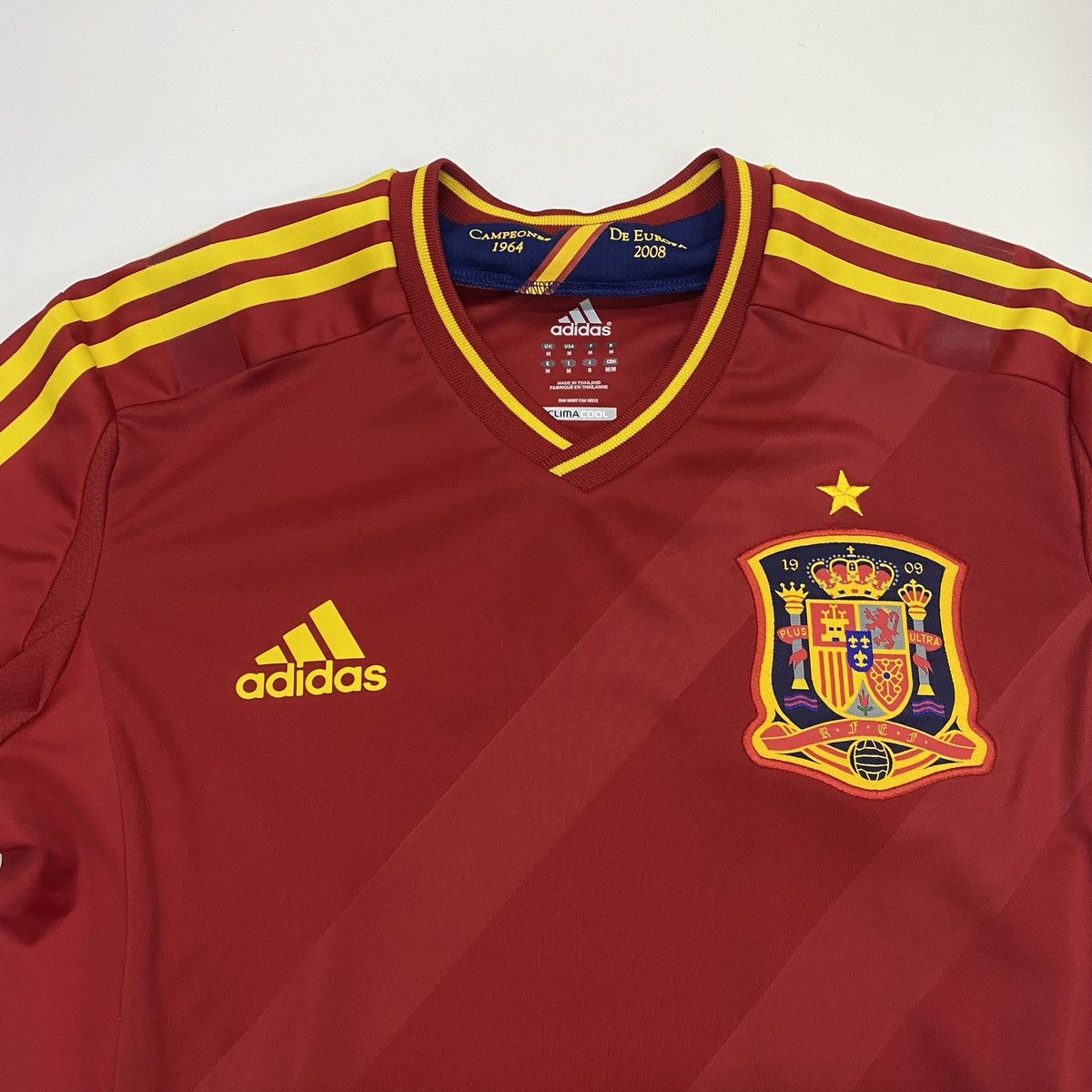 Adidas Jersey spain home 2012 techfit Size US M / EU 48-50 / 2 - 3 Thumbnail
