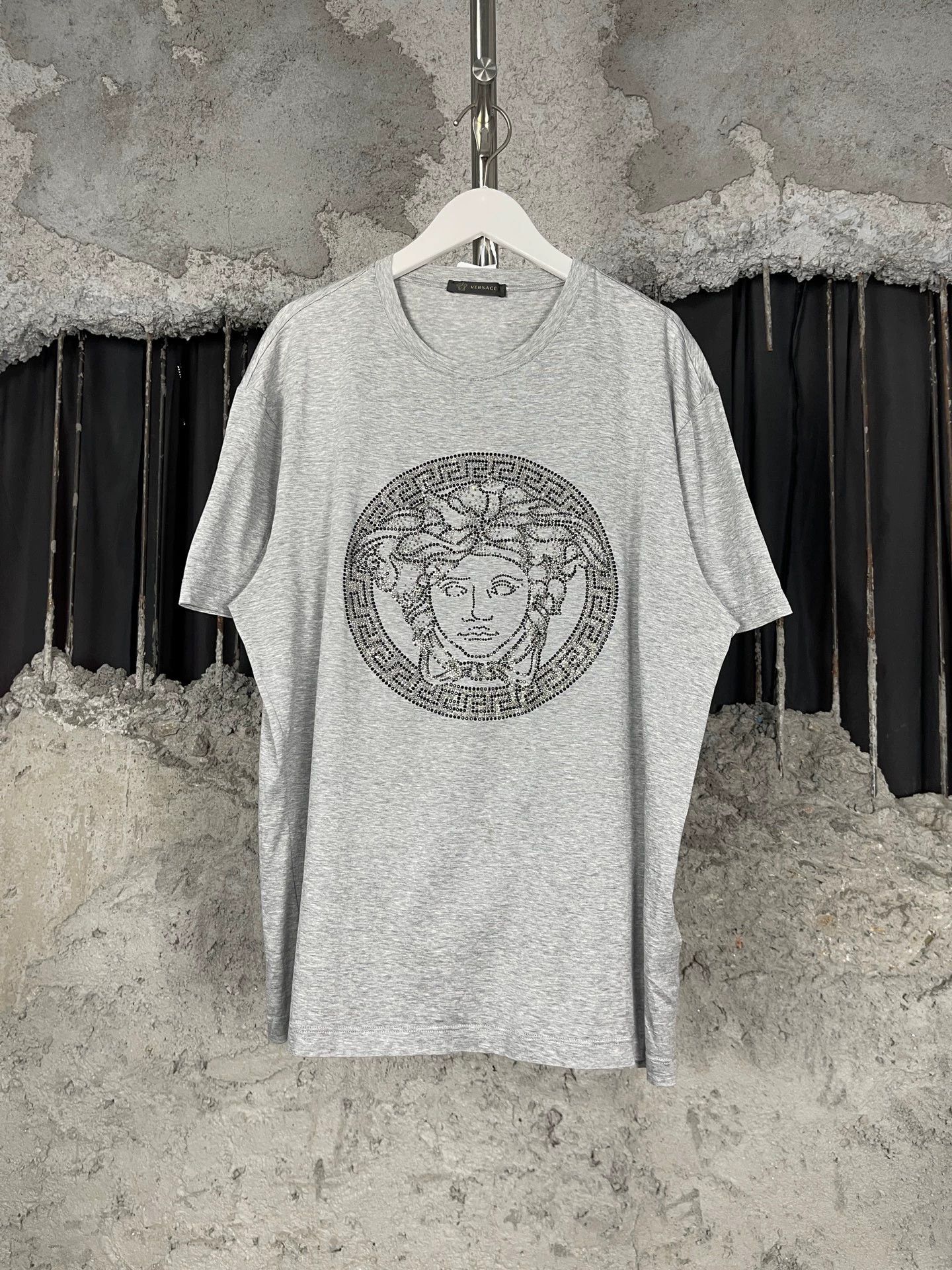 Versace Versace Crystal-Embellished Short Sleeve Tee L 99 New Size US L / EU 52-54 / 3 - 1 Thumbnail