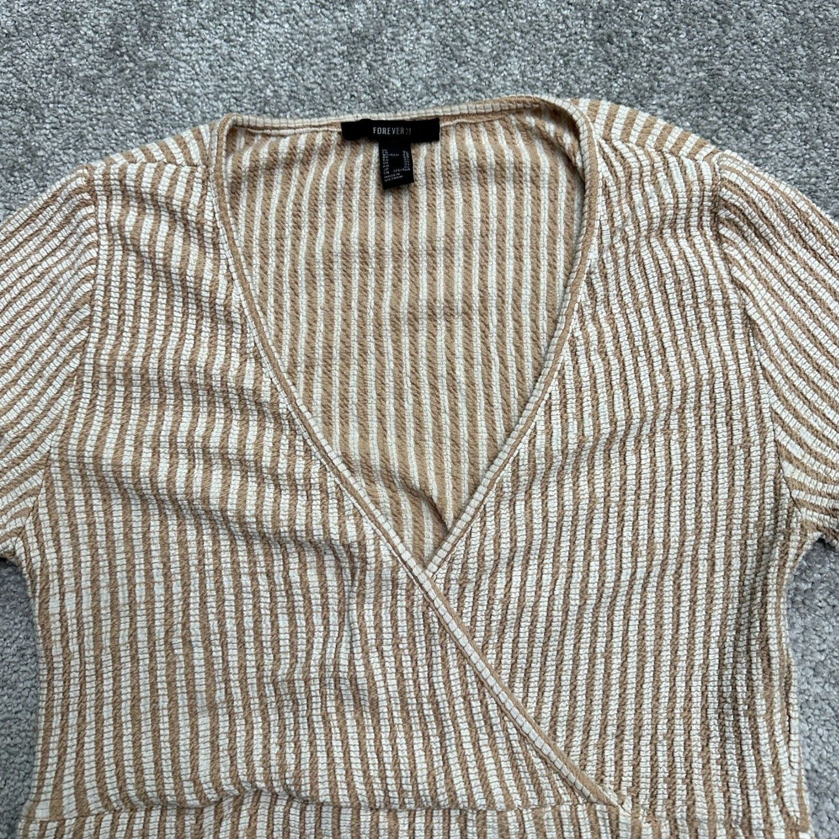 Forever 21 Forever 21 Blouse Shirt Juniors XL Brown White Striped V-Neck Short Sleeve Knit Top Ladies Womens Size XL / US 12-14 / IT 48-50 - 3 Thumbnail