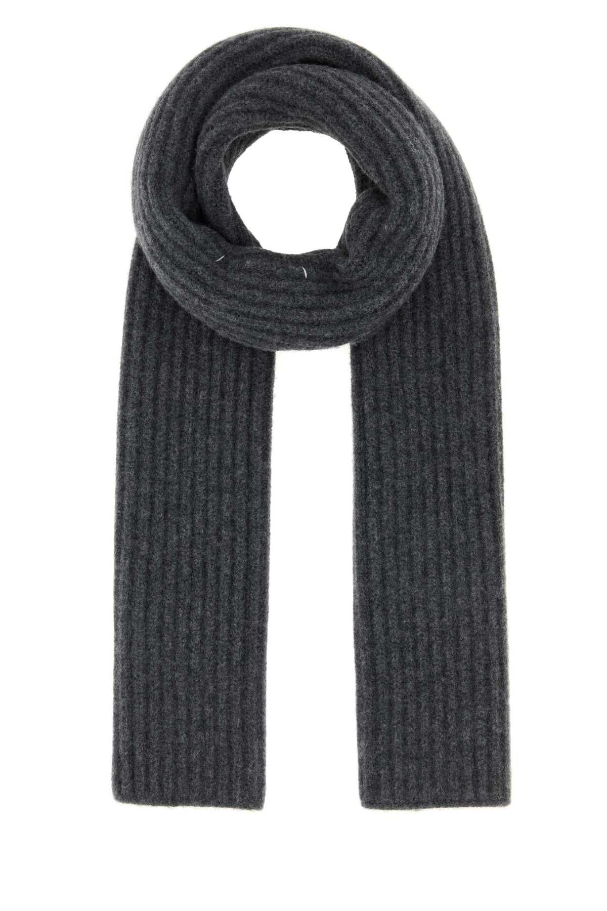 Maison Margiela Grey Wool Scarf Size ONE SIZE - 1 Thumbnail