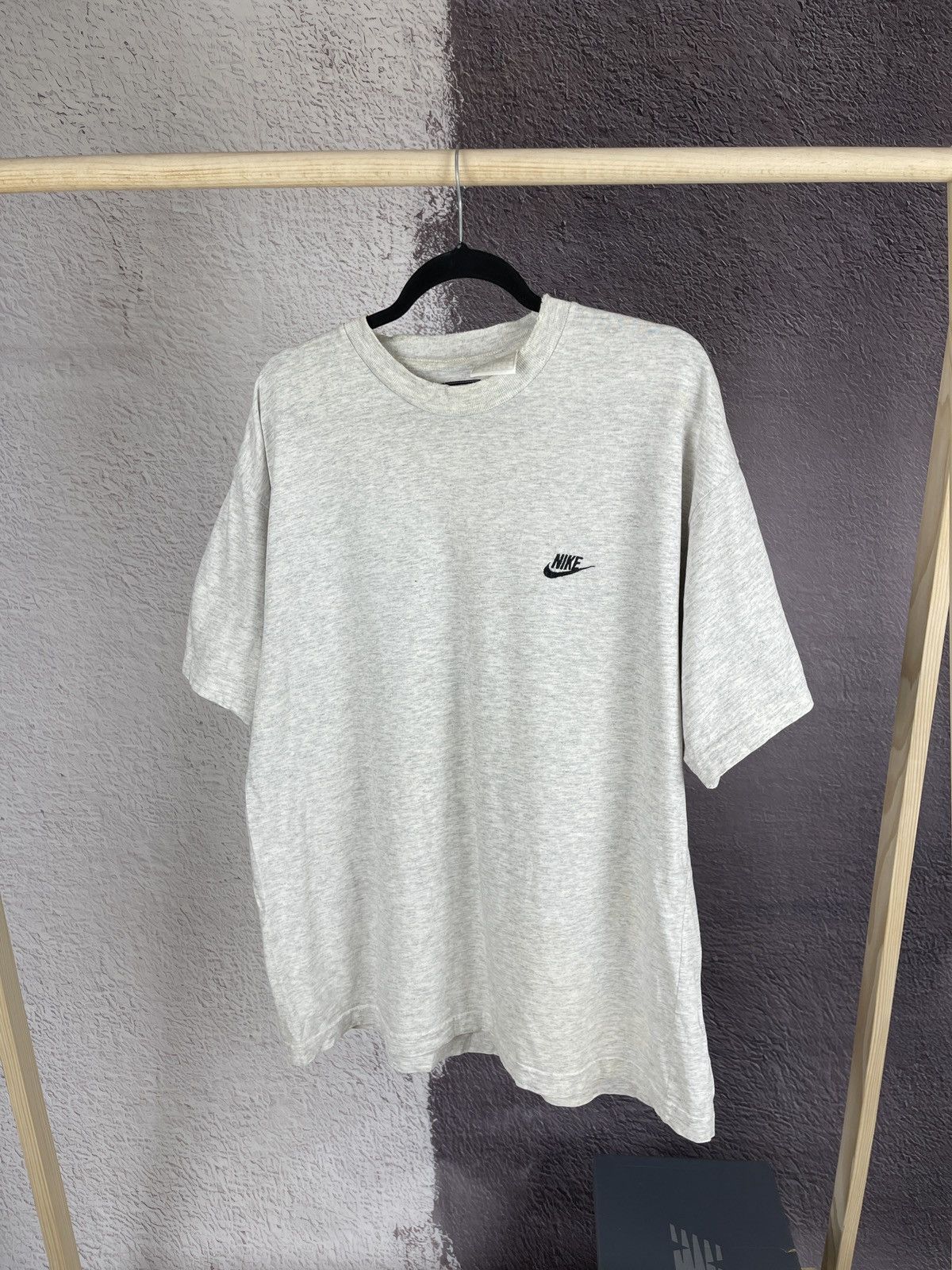 Nike Nike vintage 90s grey blank small logo tee shirt distressed Size US L / EU 52-54 / 3 - 2 Thumbnail