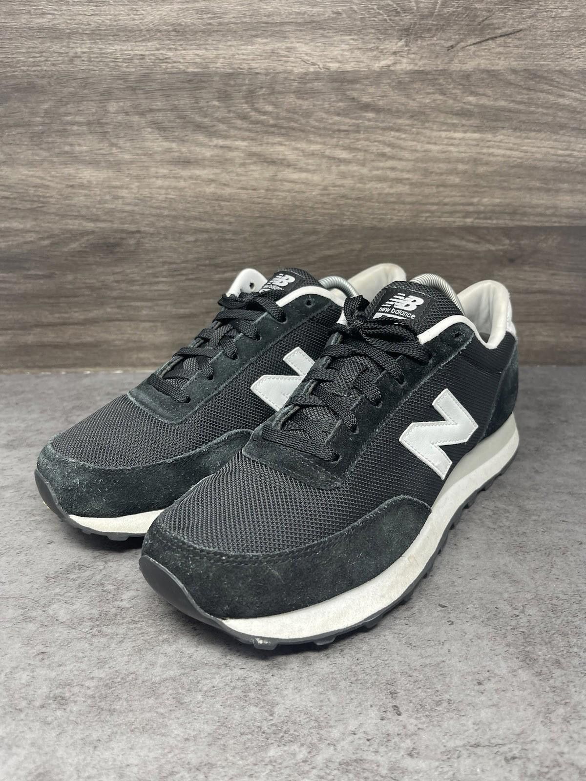 New Balance New Balance 501 Sneakers Womens Size 9 Black White Running Size US 9 / IT 39 - 2 Thumbnail