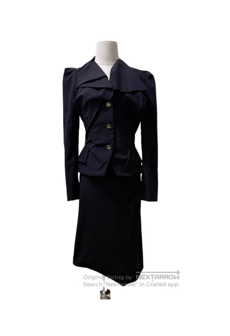 Vivienne Westwood Vivienne Westwood Black Rare Runway Matching Enamel Button Size XS / US 0-2 / IT 36-38 - 1 Thumbnail