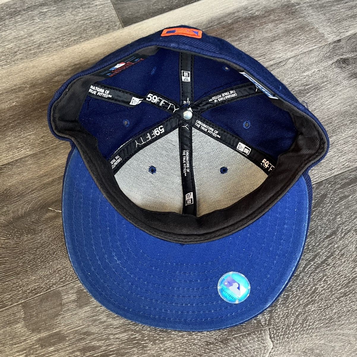 New Era Vintage 2000s MLB New York Mets Skyline Fitted Hat Cap 7 1/8 Size ONE SIZE - 7 Thumbnail