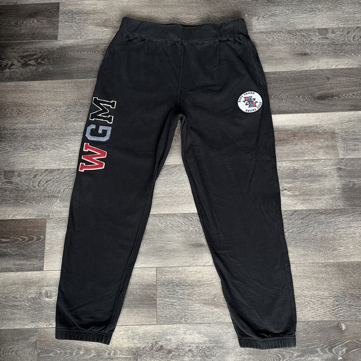 Bape A Bathing Ape Bape Busy Works Shark Sweatpants WGM Black XXL Size US 38 / EU 54 - 1 Thumbnail