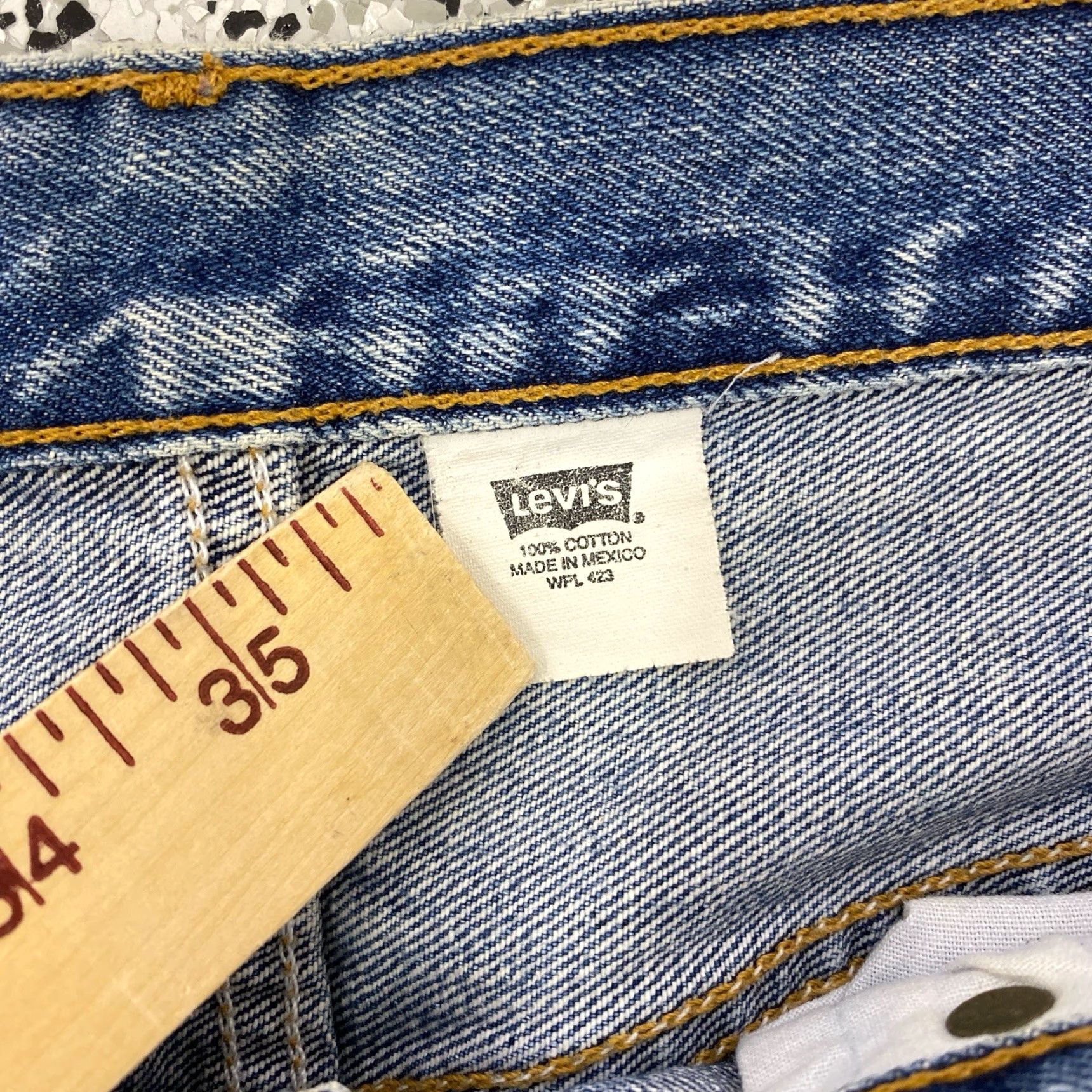 Levi's VINTAGE Levi's Jeans Mens 501 XX 35x30.5 Made In Mexico Button Fly Lightwash 90s USA 501 Series Regular Fit Mens Size US 35 - 3 Thumbnail