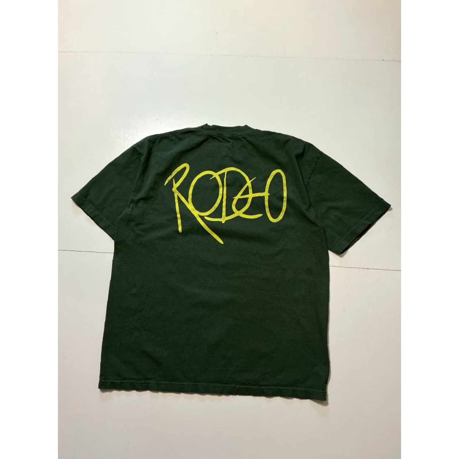 Vintage VINTAGE Rodeo California Graphic Crewneck T-Shirt Green Yellow Sz. L Mens Size US L / EU 52-54 / 3 - 3 Thumbnail