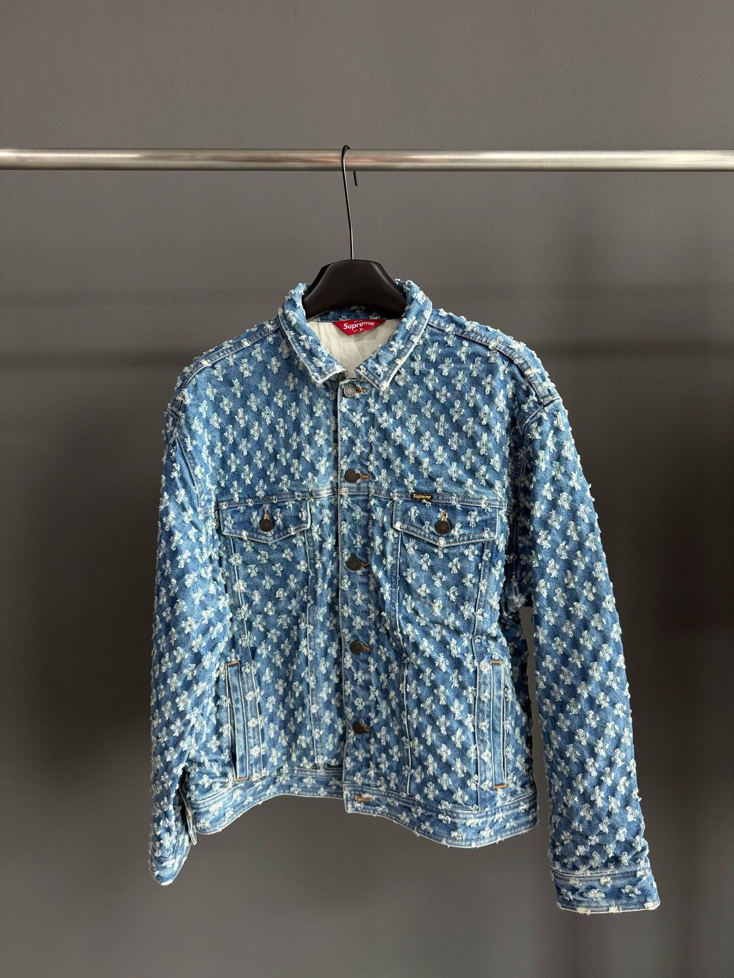 Supreme 20SS Hole Punch Denim Trucker Jacket