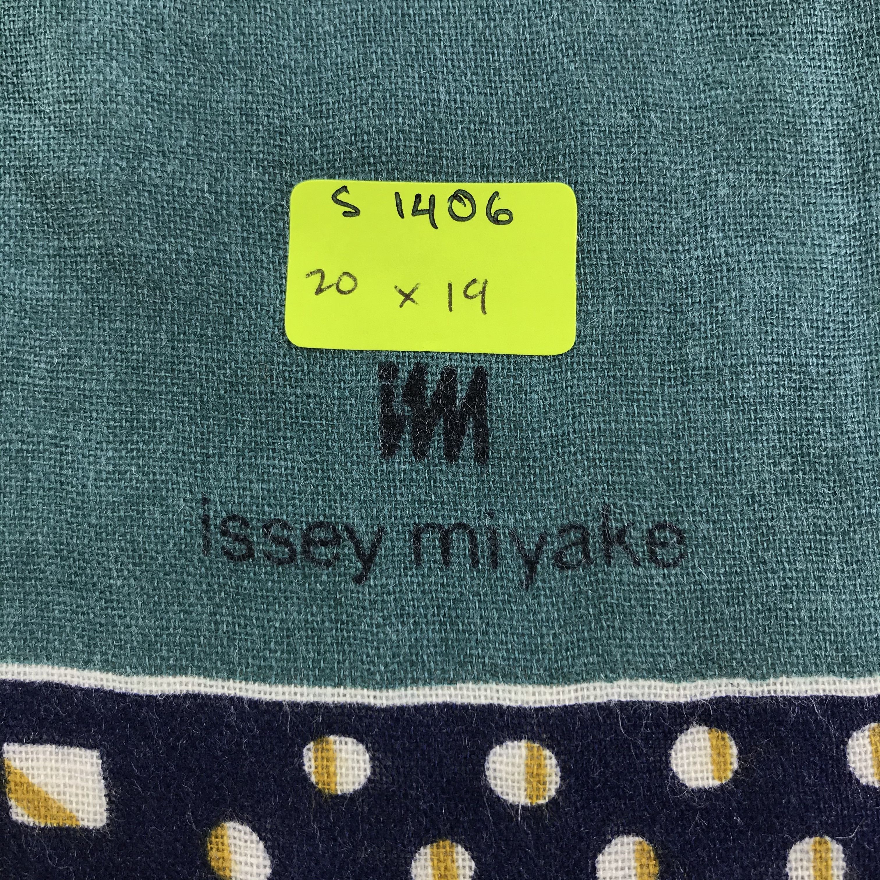 Issey Miyake × Vintage Issey Miyake Bandana / Handkerchief / Neckerchief - S1406 Size ONE SIZE - 5 Thumbnail