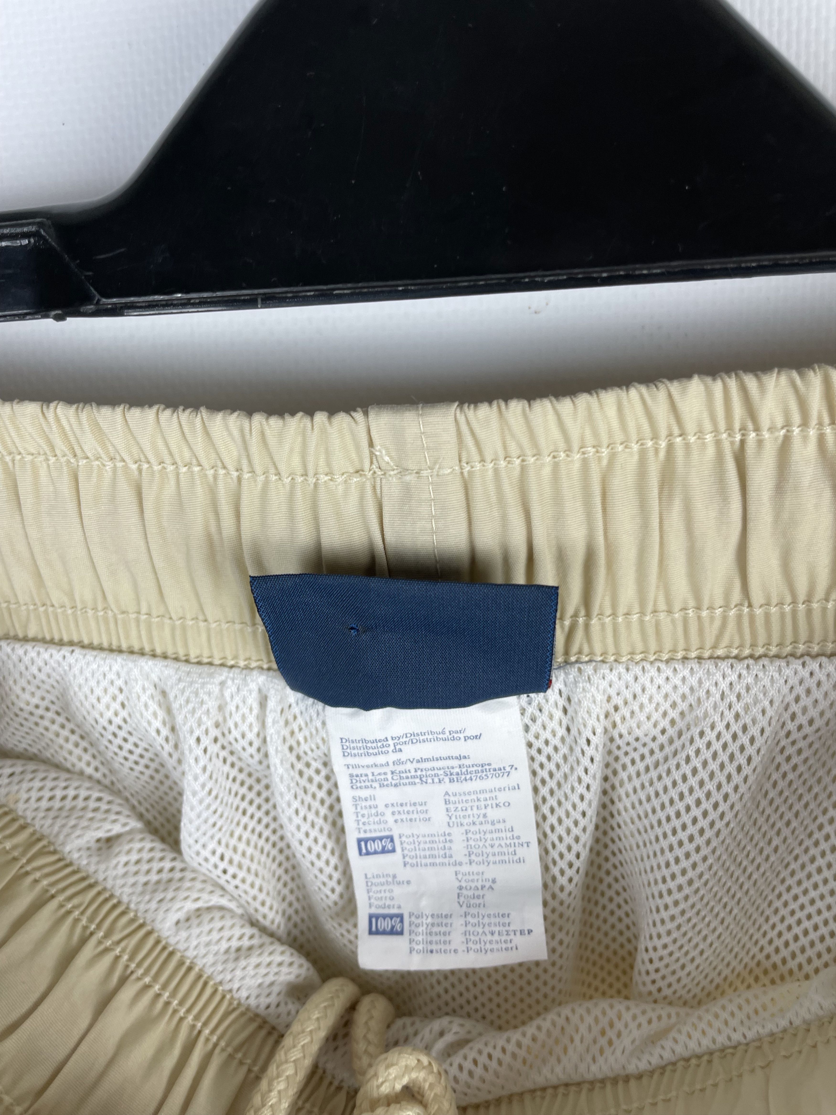 Champion Vintage Champion Shorts Nylon Casual Y2K Size US 32 / EU 48 - 9 Thumbnail